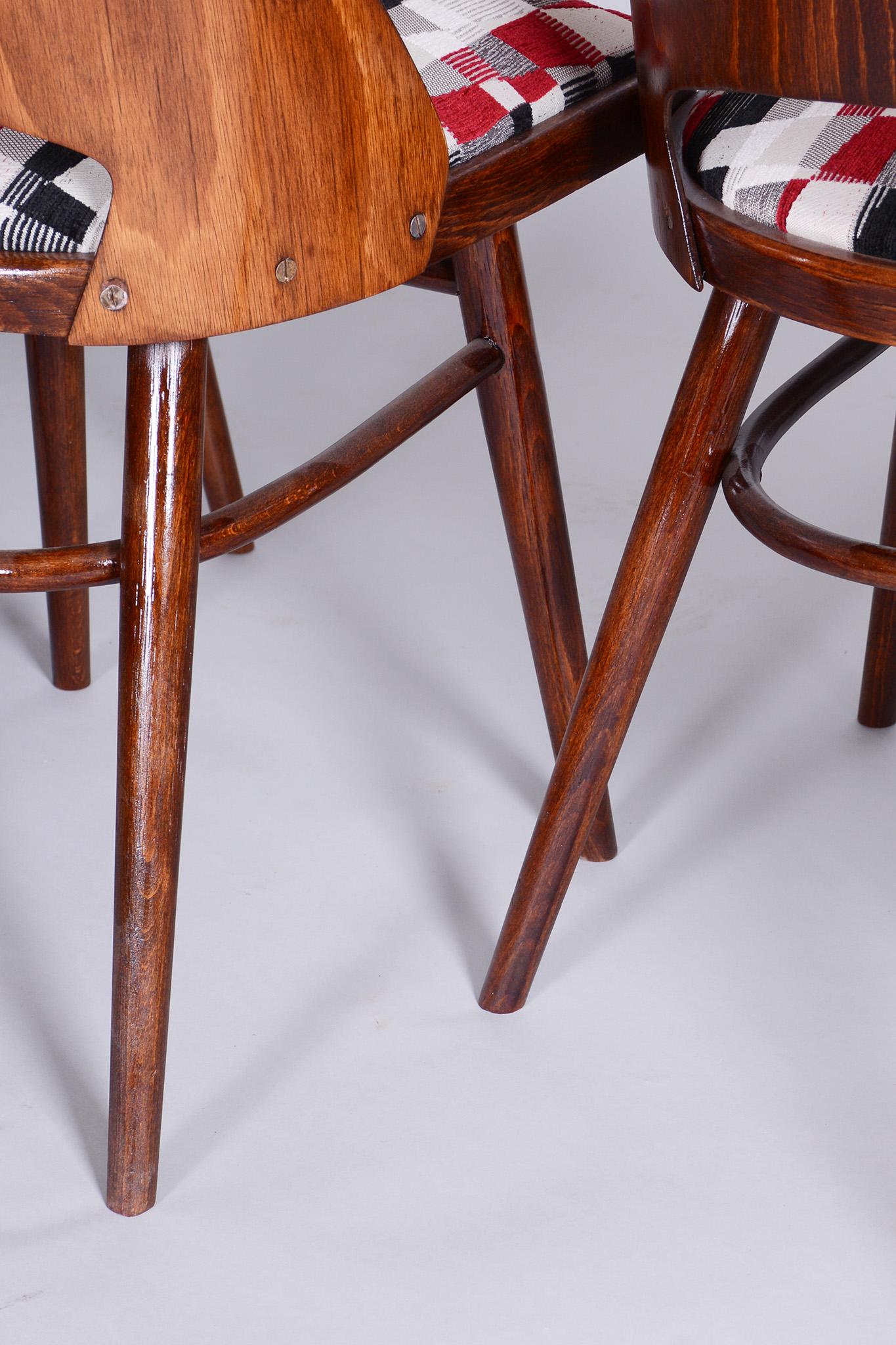 Mid-Century Modern Set of Six Midcentury Beech Chairs, Oswald Heardtl, Restored, Czechia, 1950s For Sale