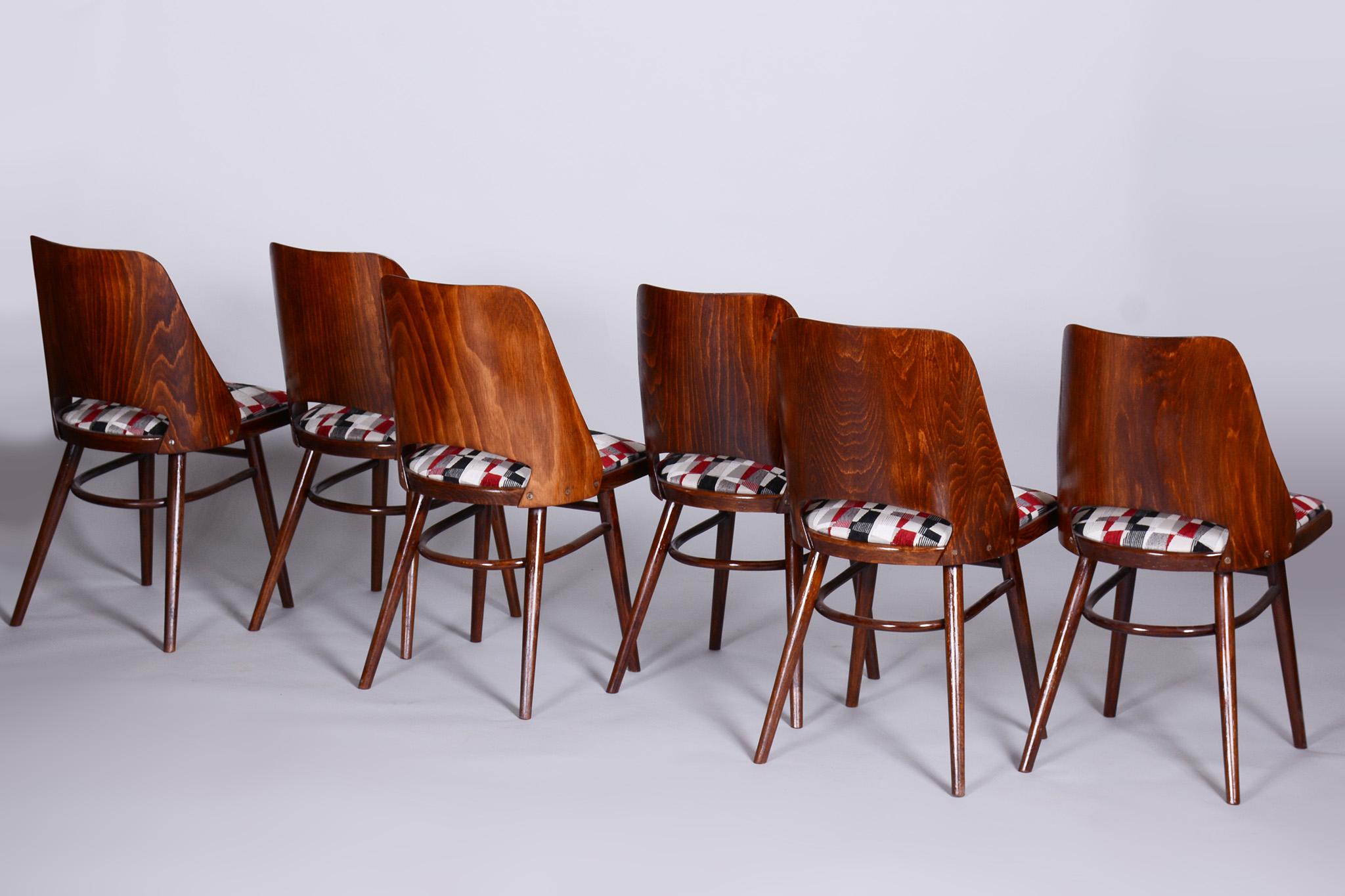 20th Century Set of Six Midcentury Beech Chairs, Oswald Heardtl, Restored, Czechia, 1950s For Sale
