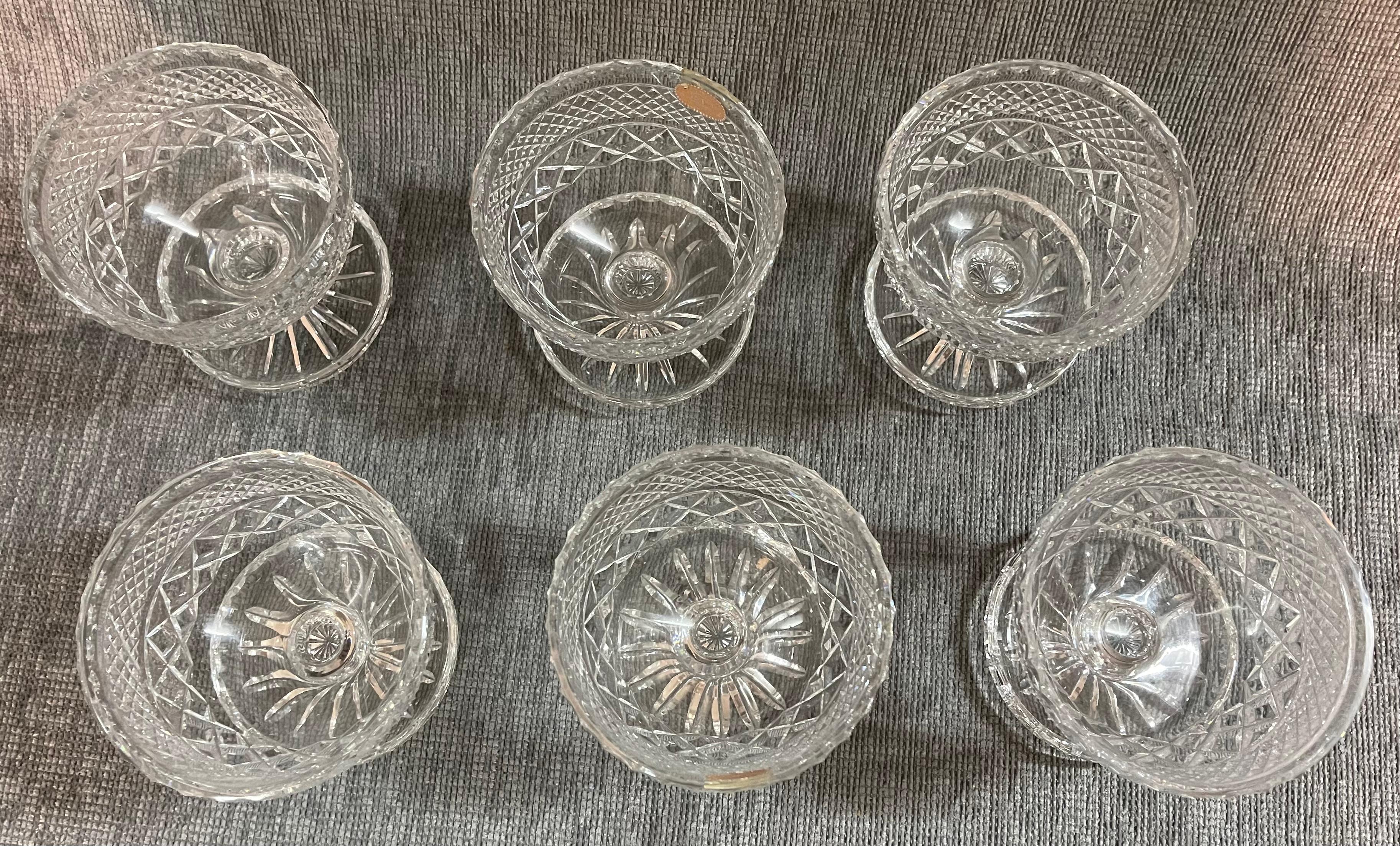 20ième siècle Ensemble de six tasses en cristal de Bohème du milieu du siècle dernier en vente