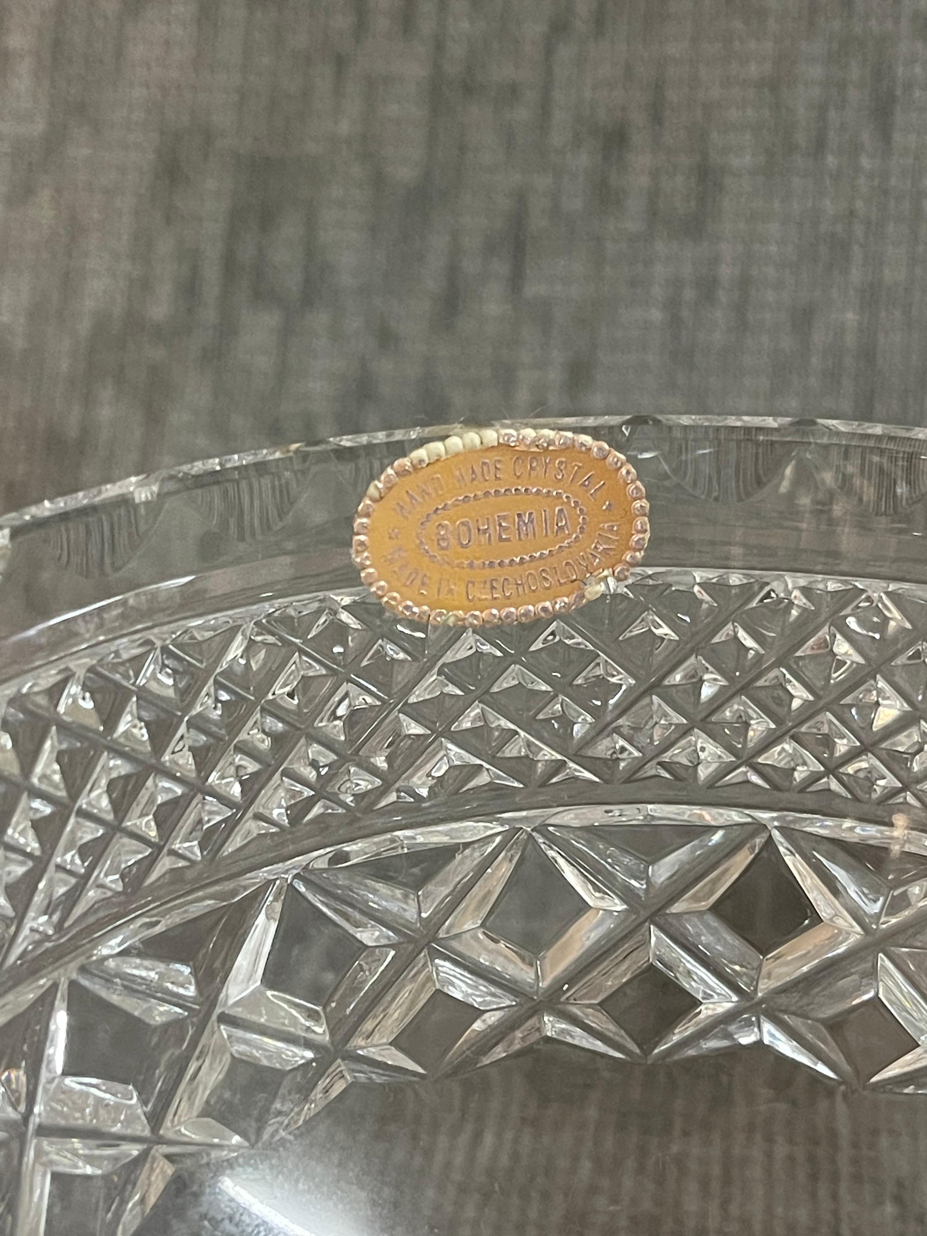 Cristal Ensemble de six verres en cristal de Bohème du milieu du siècle dernier en vente