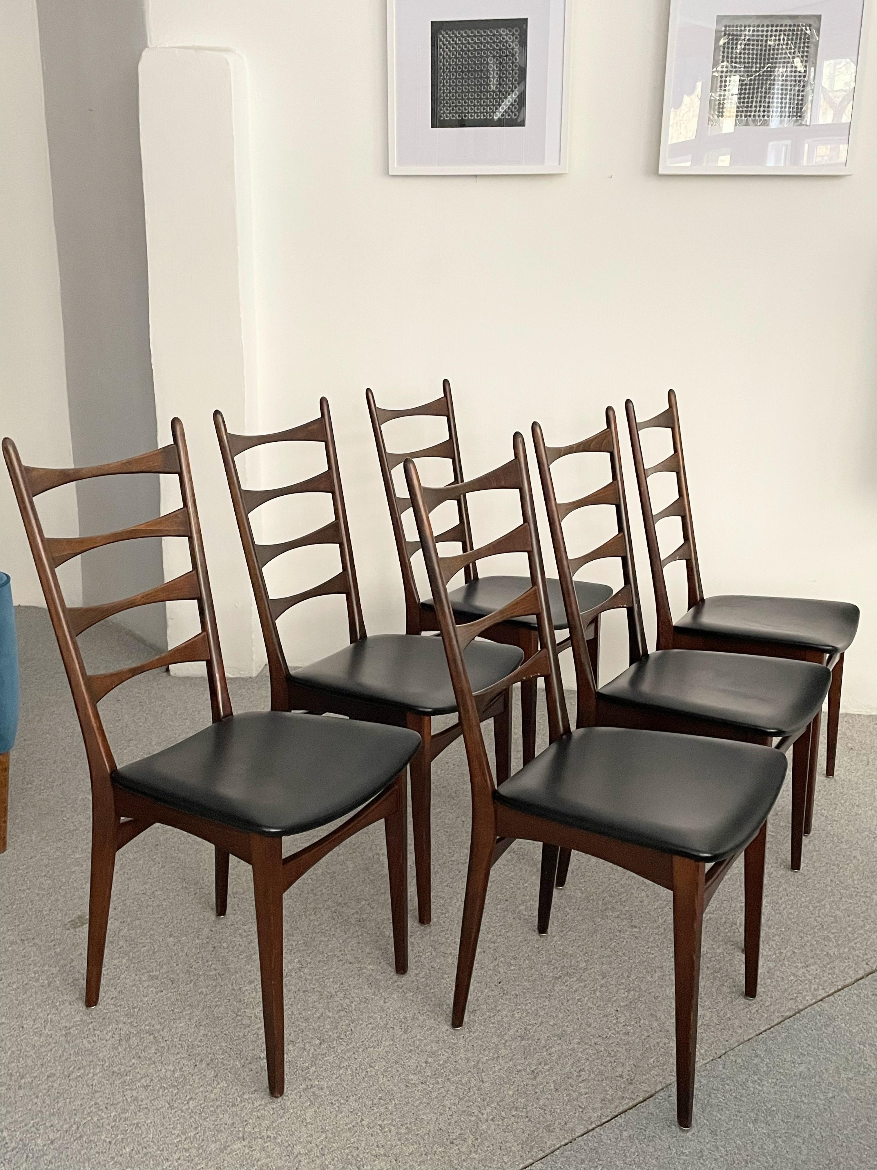 20th Century Set of Six Mid-Century Bow Tie Ladder Back Chairs