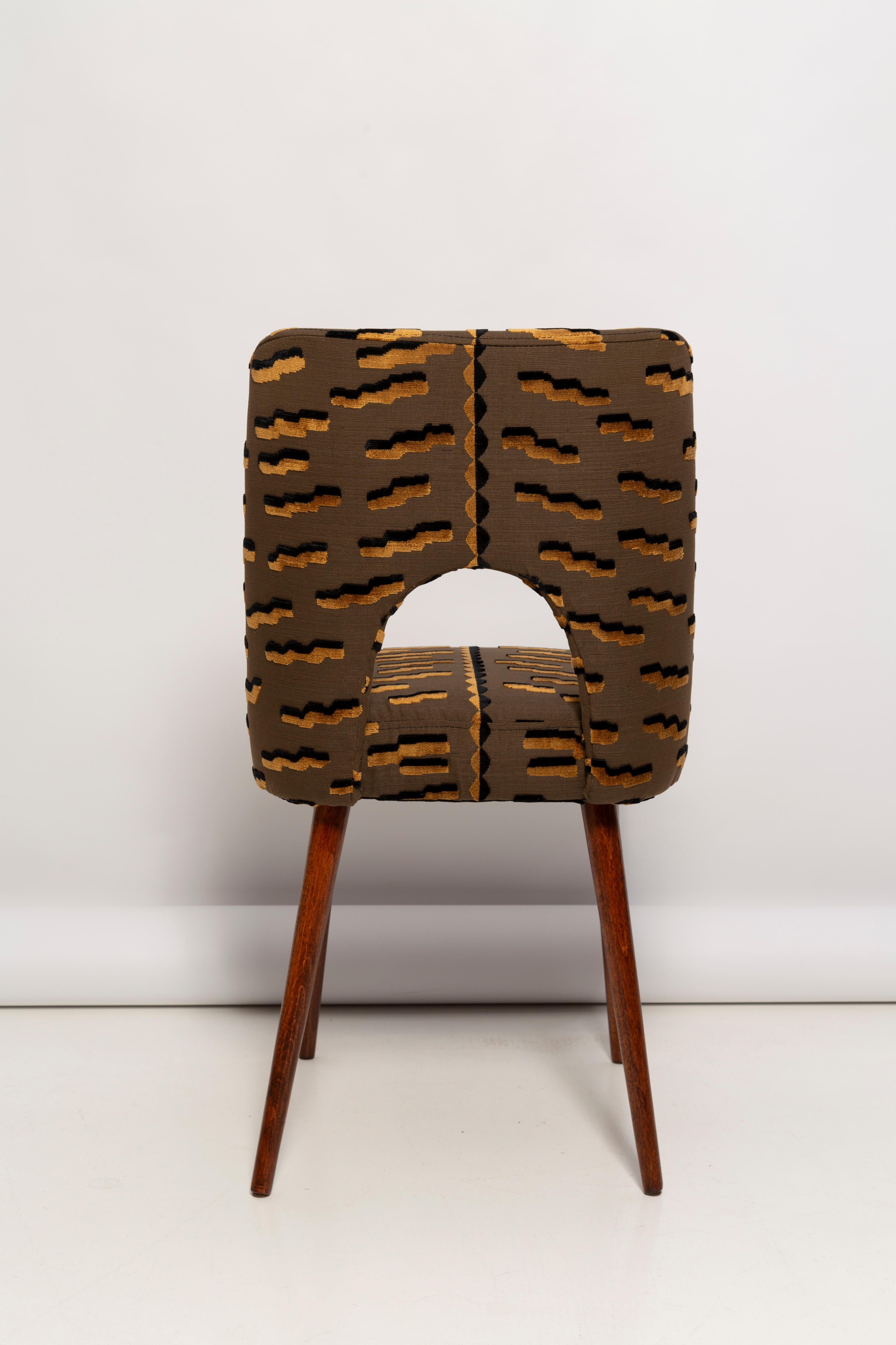 Set of Six Mid Century Brown Tiger Jacquard Velvet Shell Chairs, Europe, 1960s For Sale 4