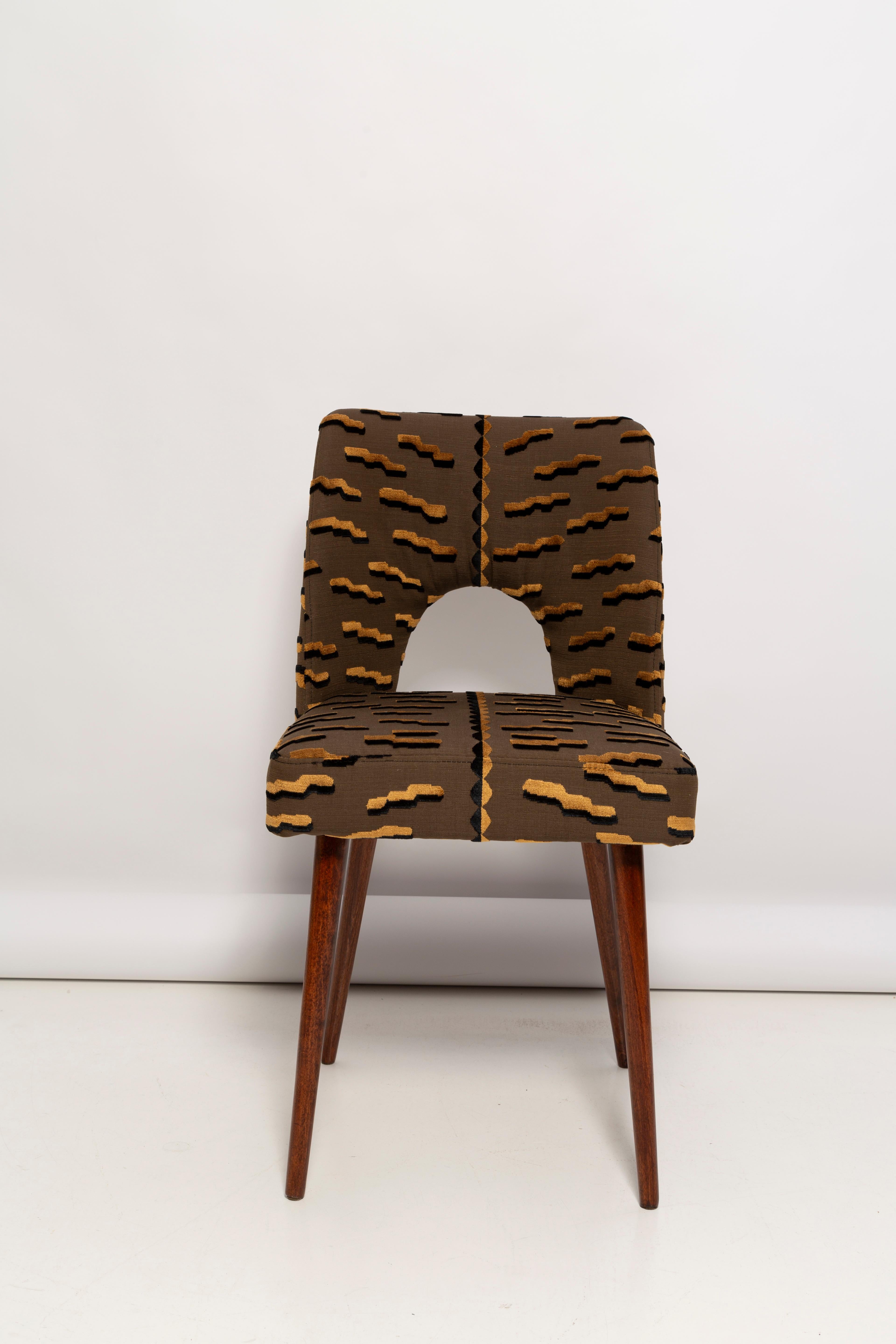 Set of Six Mid Century Brown Tiger Jacquard Velvet Shell Chairs, Europe, 1960s For Sale 1
