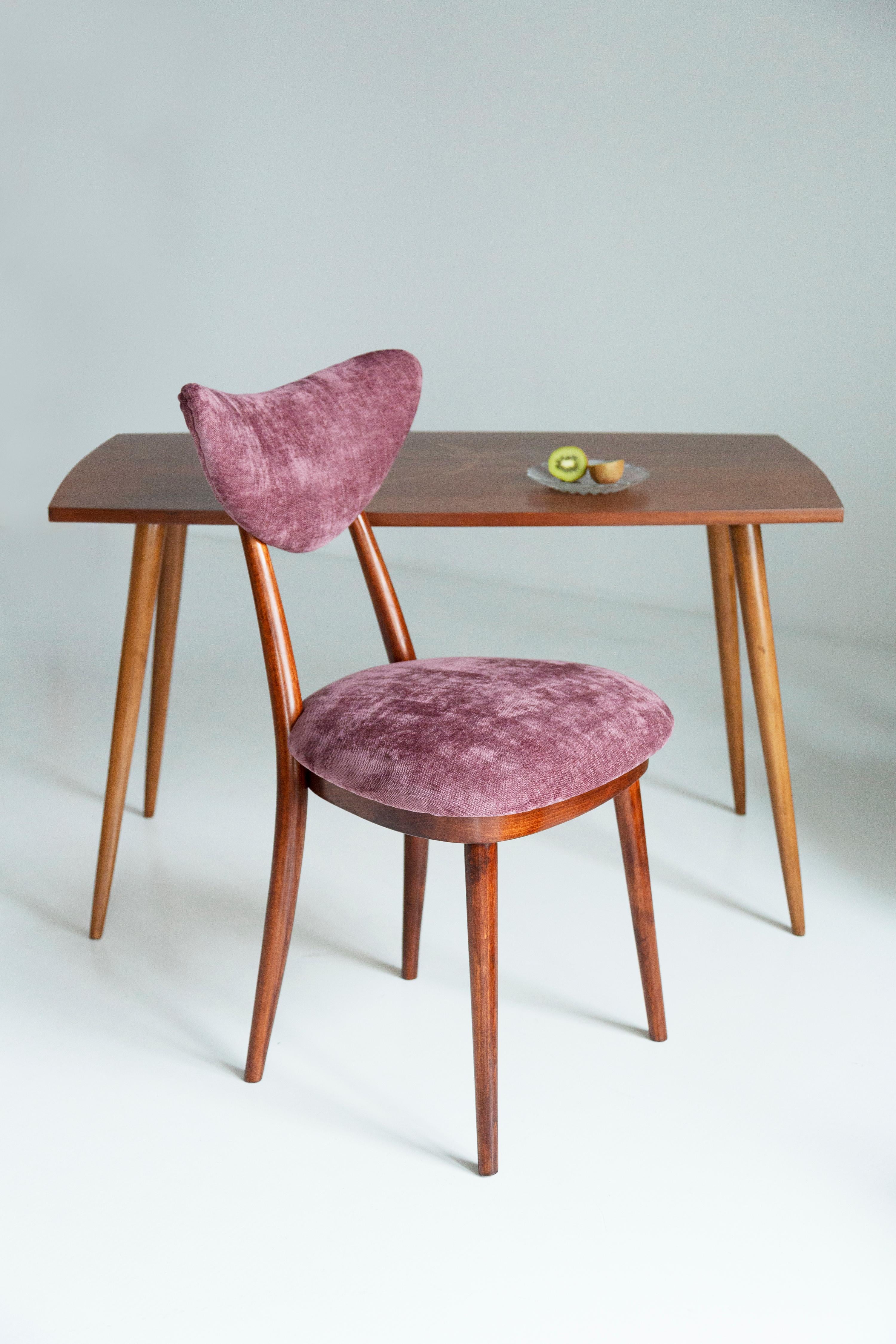 Set of Six Midcentury Burgundy Pink Velvet Heart Chairs, Europe, 1960s In Excellent Condition For Sale In 05-080 Hornowek, PL