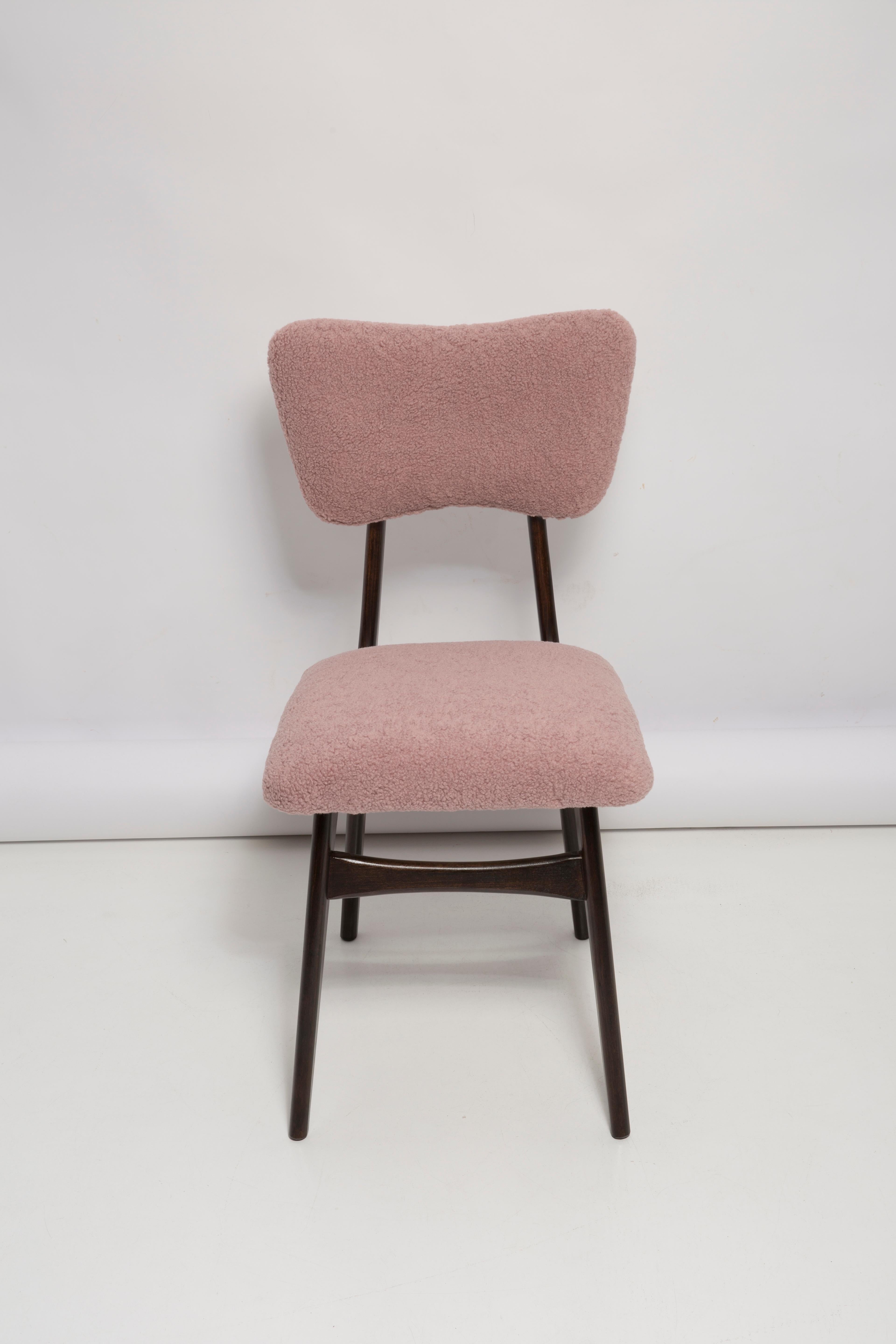 Tessuto Set di sei sedie da pranzo a farfalla della metà del secolo scorso, Boucle rosa, Europa, anni '60 in vendita
