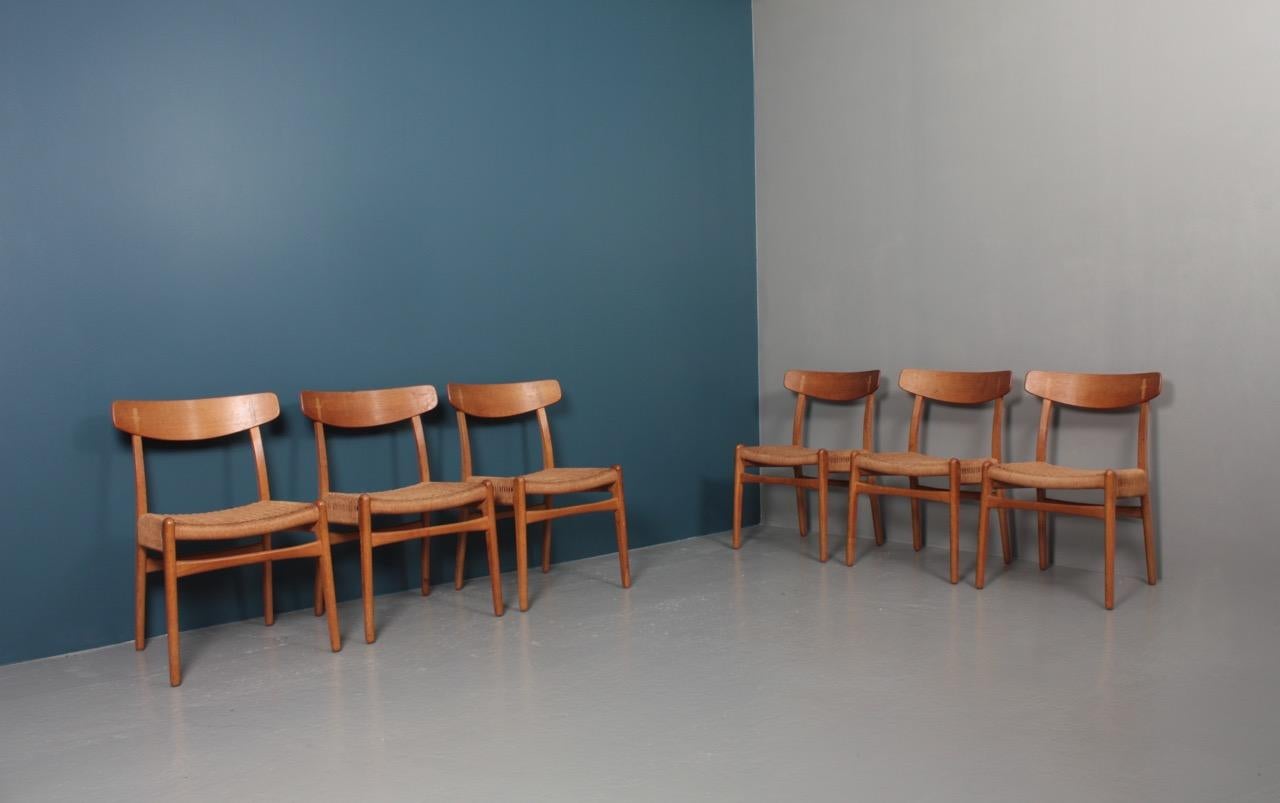 Set of Six Midcentury CH 23 Side Chairs in Oak by Wegner Danish Design, 1950s 7