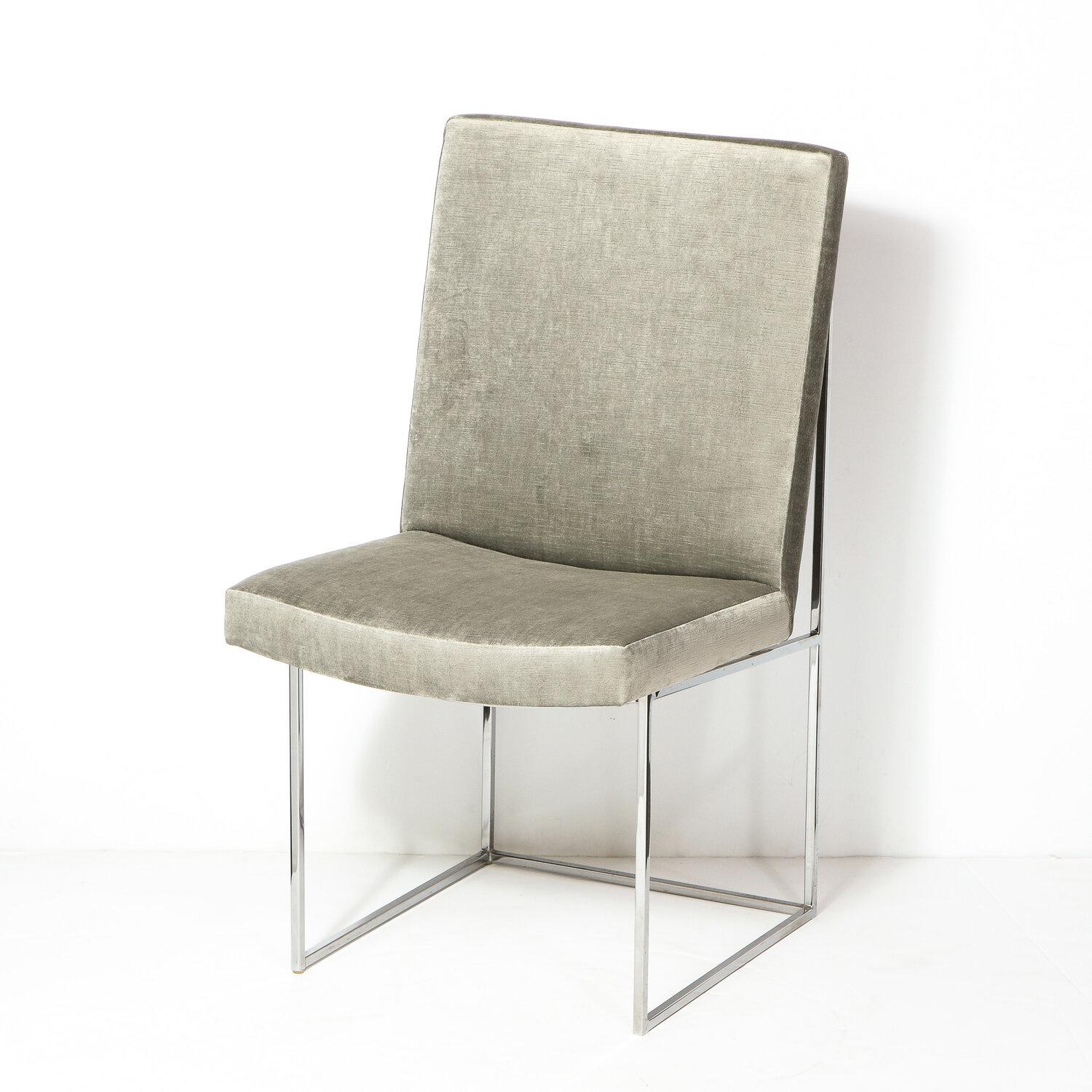 Set of Six Mid Century Chrome and Platinum Velvet Dining Chairs by Milo Baughman im Zustand „Hervorragend“ im Angebot in New York, NY