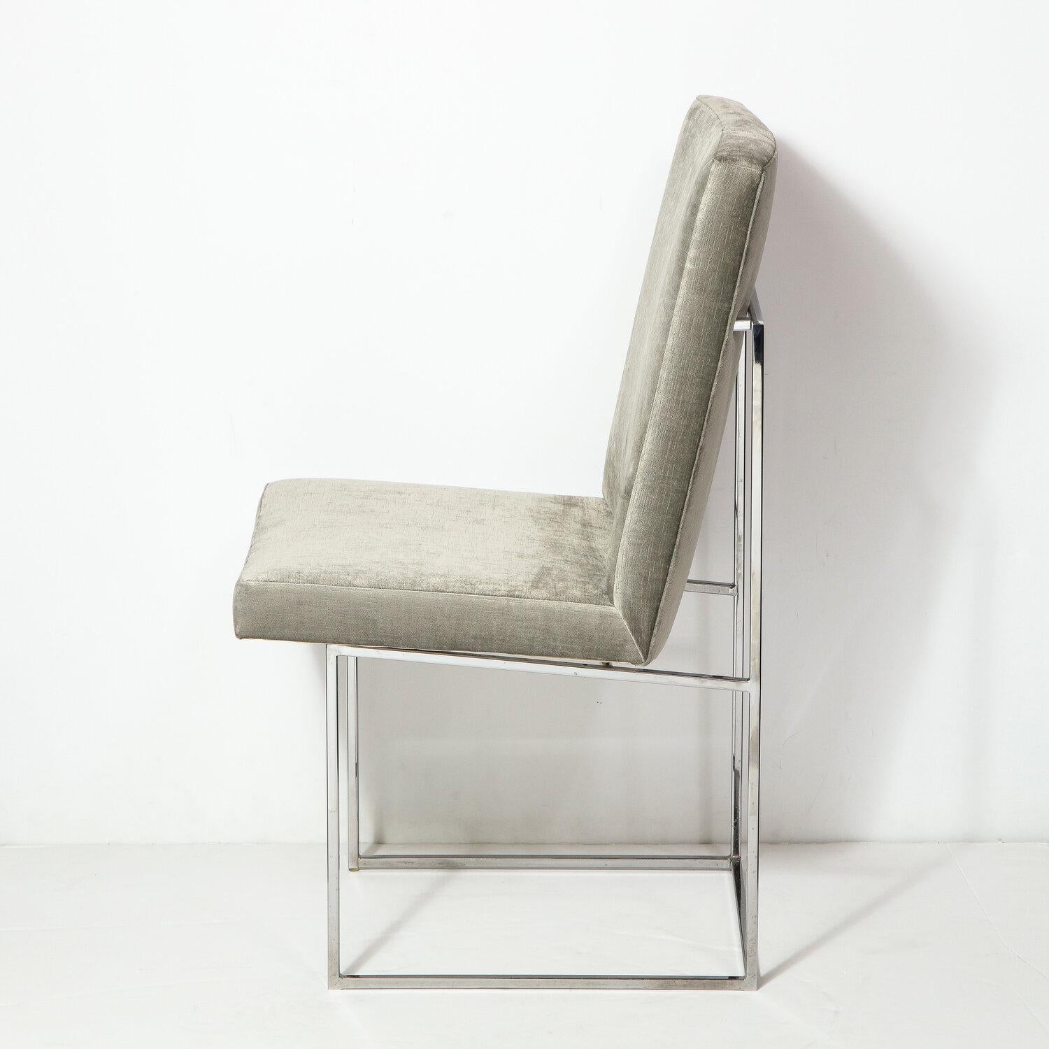 Set of Six Mid Century Chrome and Platinum Velvet Dining Chairs by Milo Baughman (Ende des 20. Jahrhunderts) im Angebot