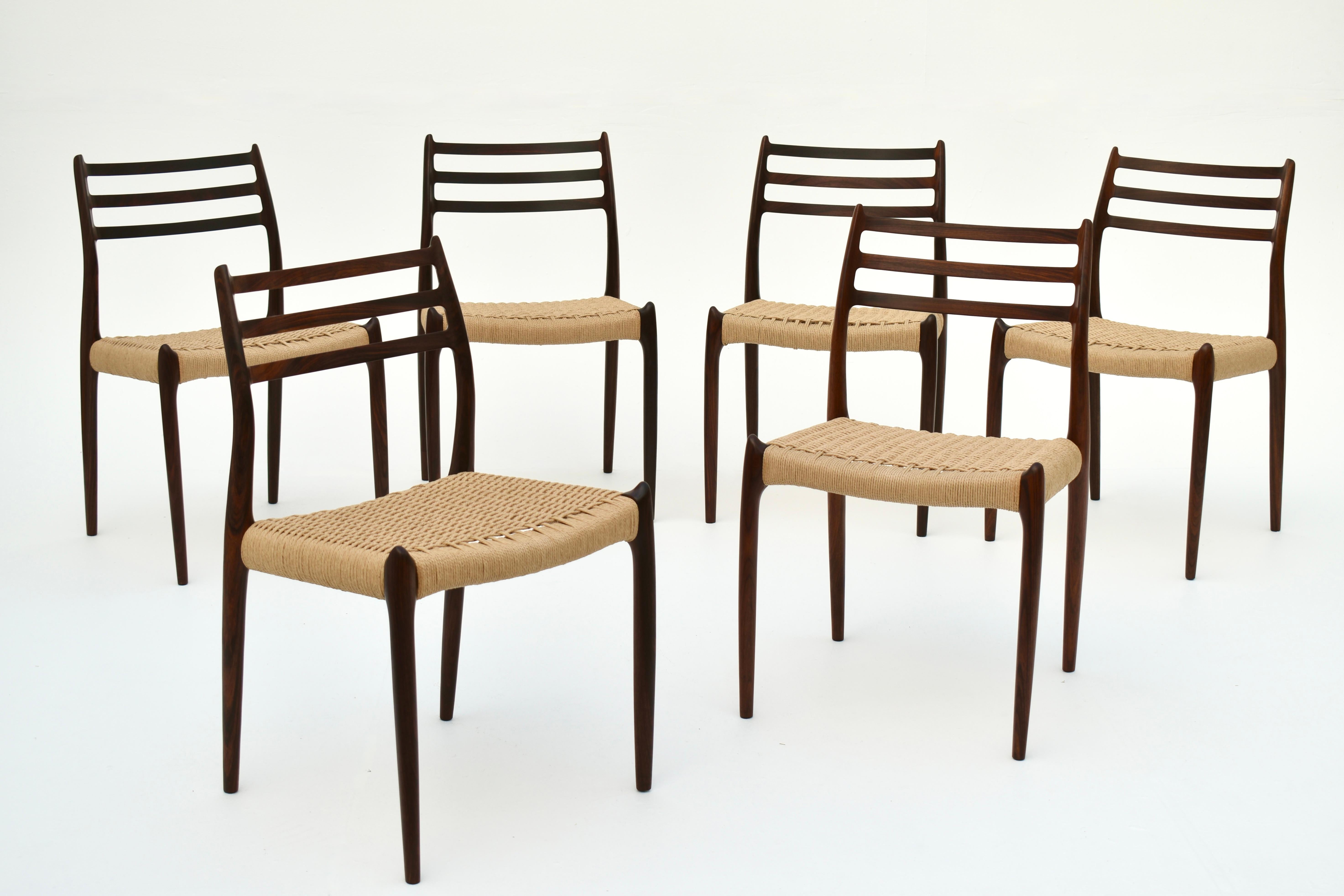 Set Of Six Mid Century Danish Niels Moller Model 78 Rosewood Dining Chairs In Good Condition For Sale In Shepperton, Surrey