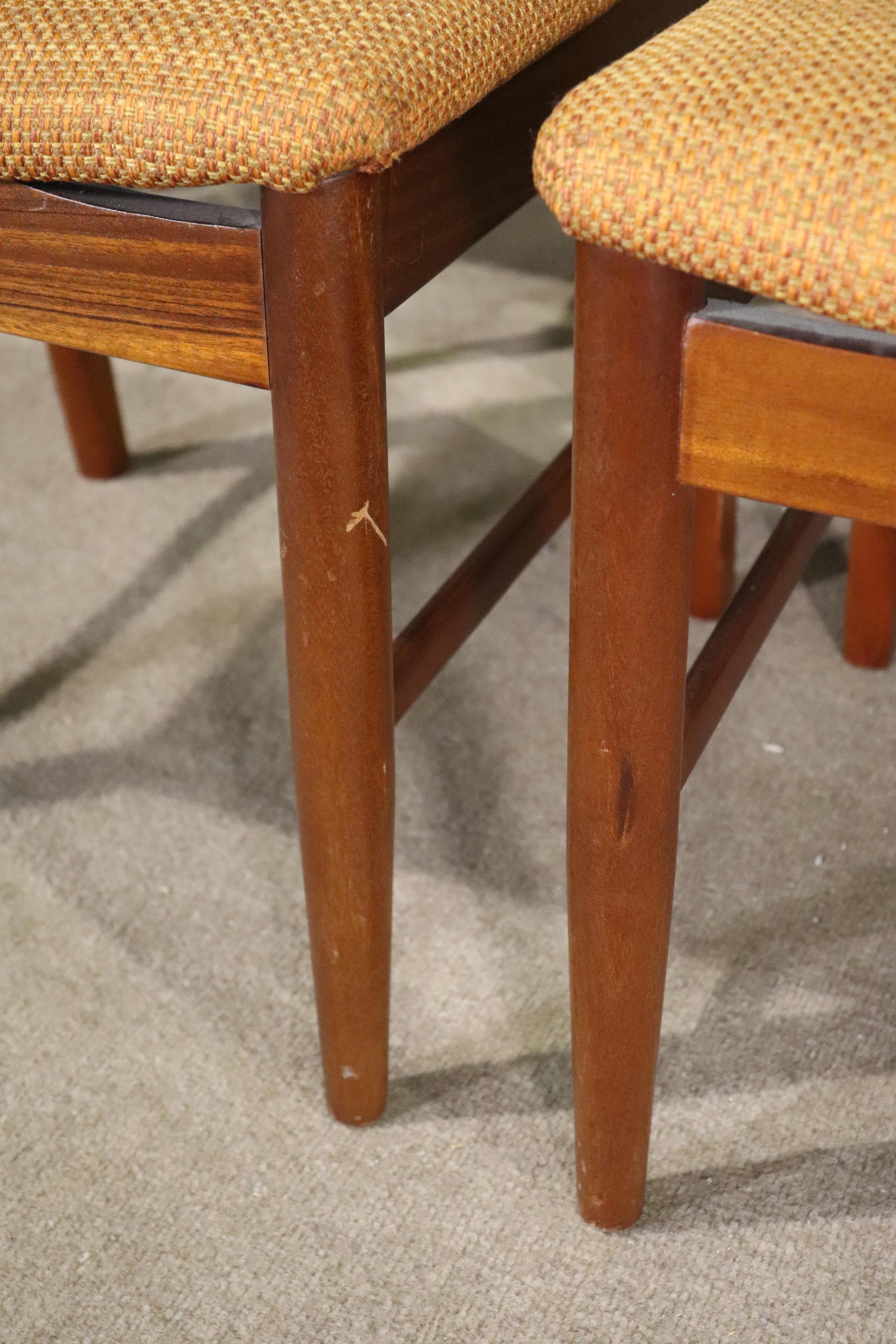 20th Century Set of Six Mid-Century Dining Chairs For Sale