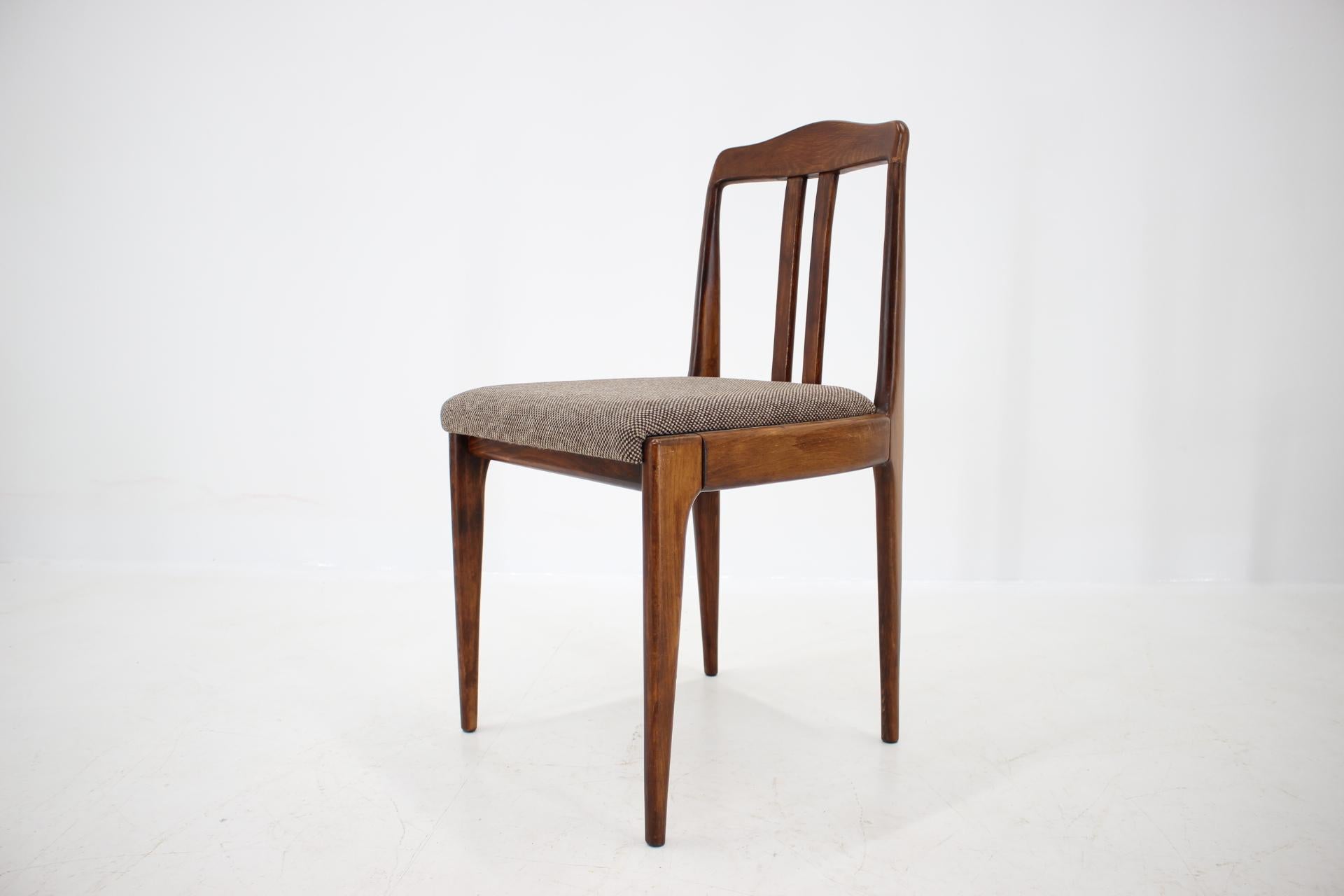 Set of Four  Midcentury Dining Chairs in Style of Johannes Andersen, Denmark In Good Condition For Sale In Praha, CZ