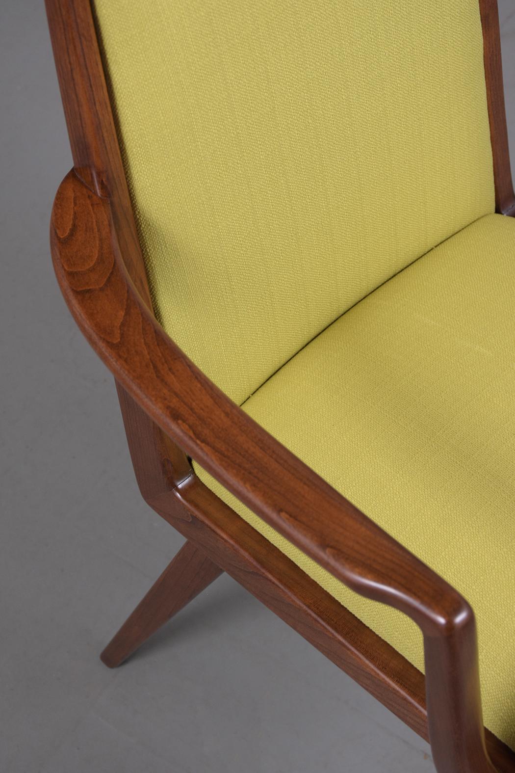 Set of Mid-Century Yellow Dining Chairs 1