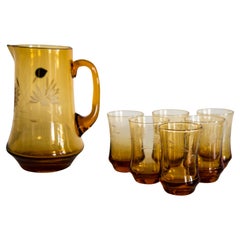Juego de seis vasos de mediados de siglo y maceta amarilla, Murano, Europa, años 60