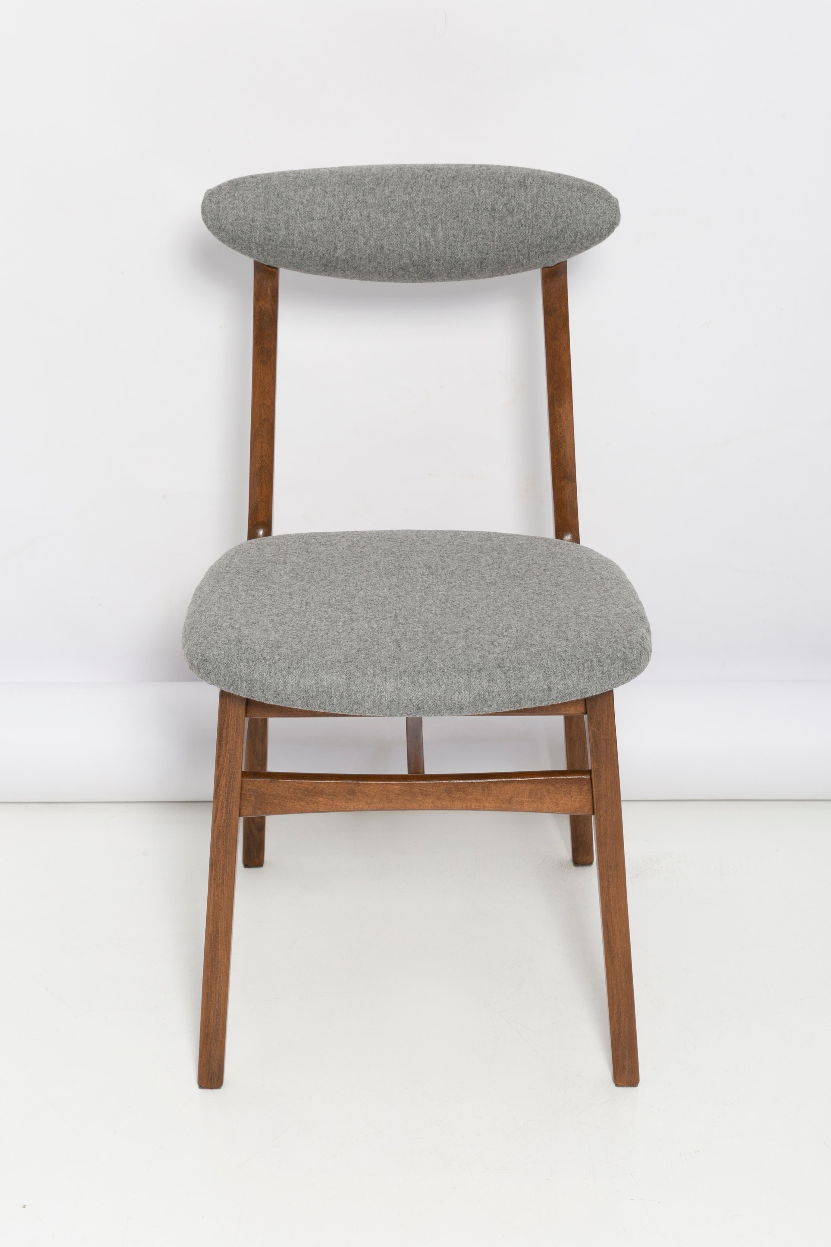 Set of Six Mid Century Gray Wool Chairs by Rajmund Halas, Poland, 1960s For Sale 4