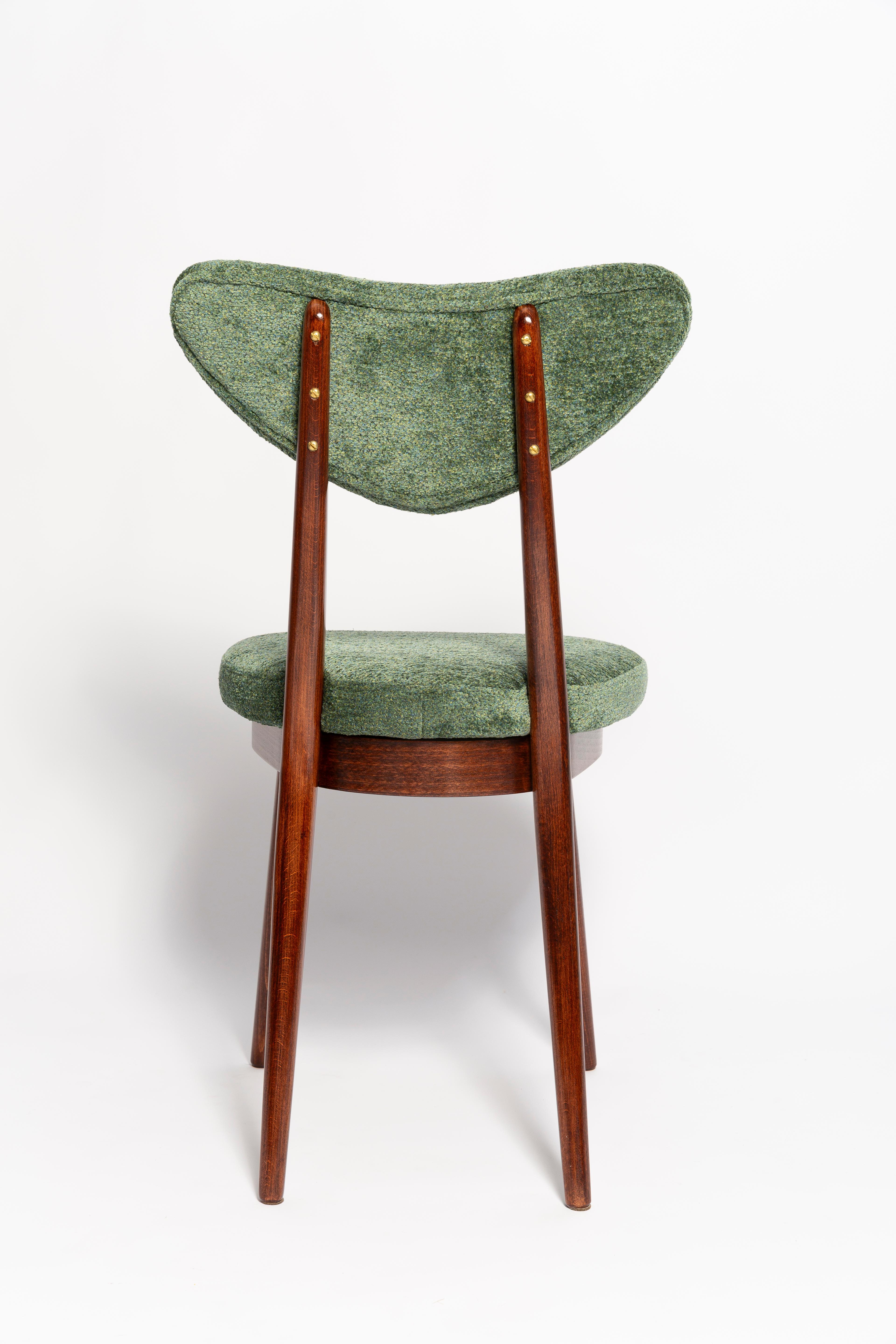 Set of Six Mid Century Heart Chairs, Green Velvet, Dark Wood, Europe 1960s In Excellent Condition For Sale In 05-080 Hornowek, PL