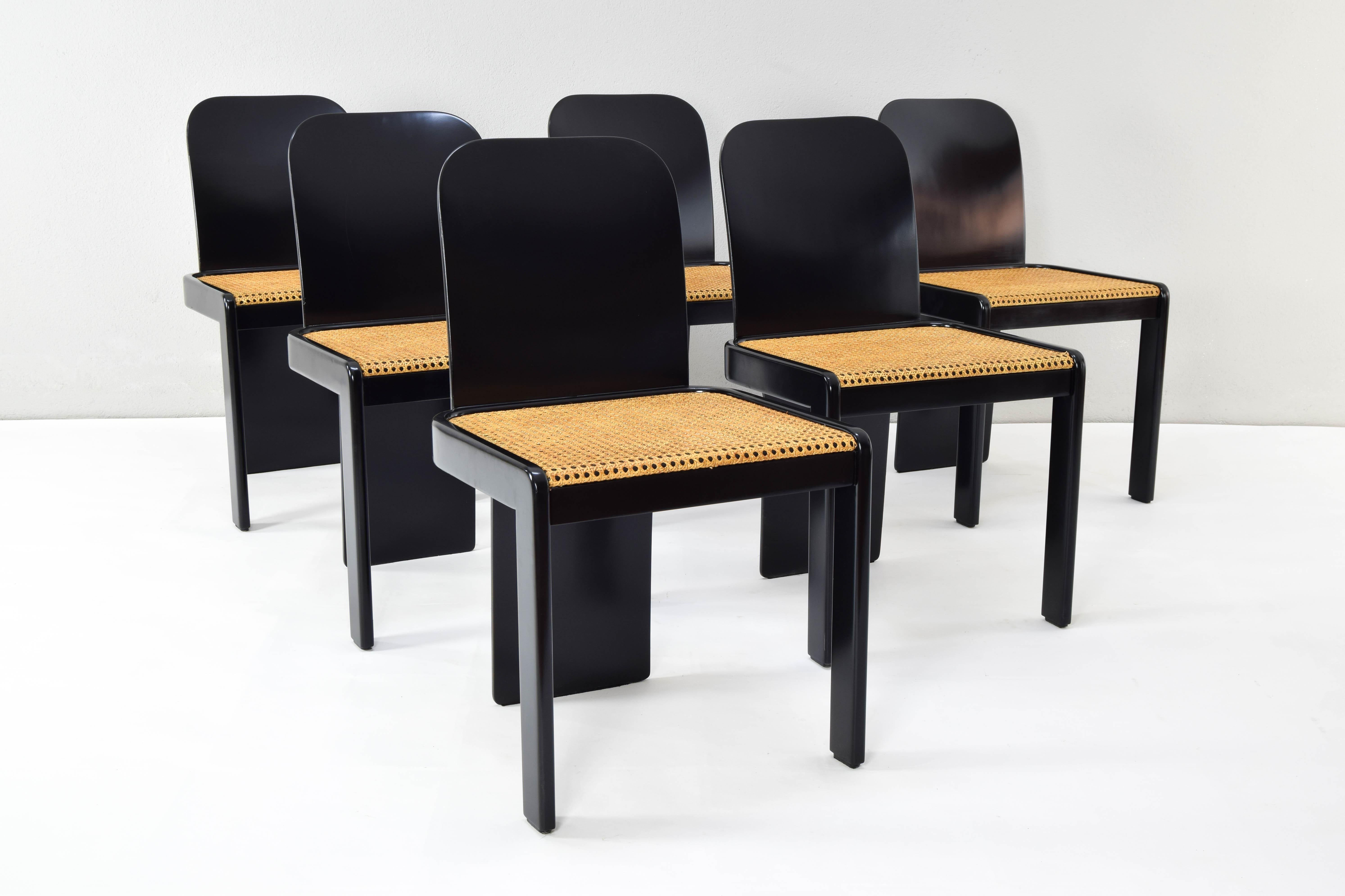 Lacquered Set of Six Mid Century Italian Modern Chairs by P. Molinari for Pozzi Milano 70s
