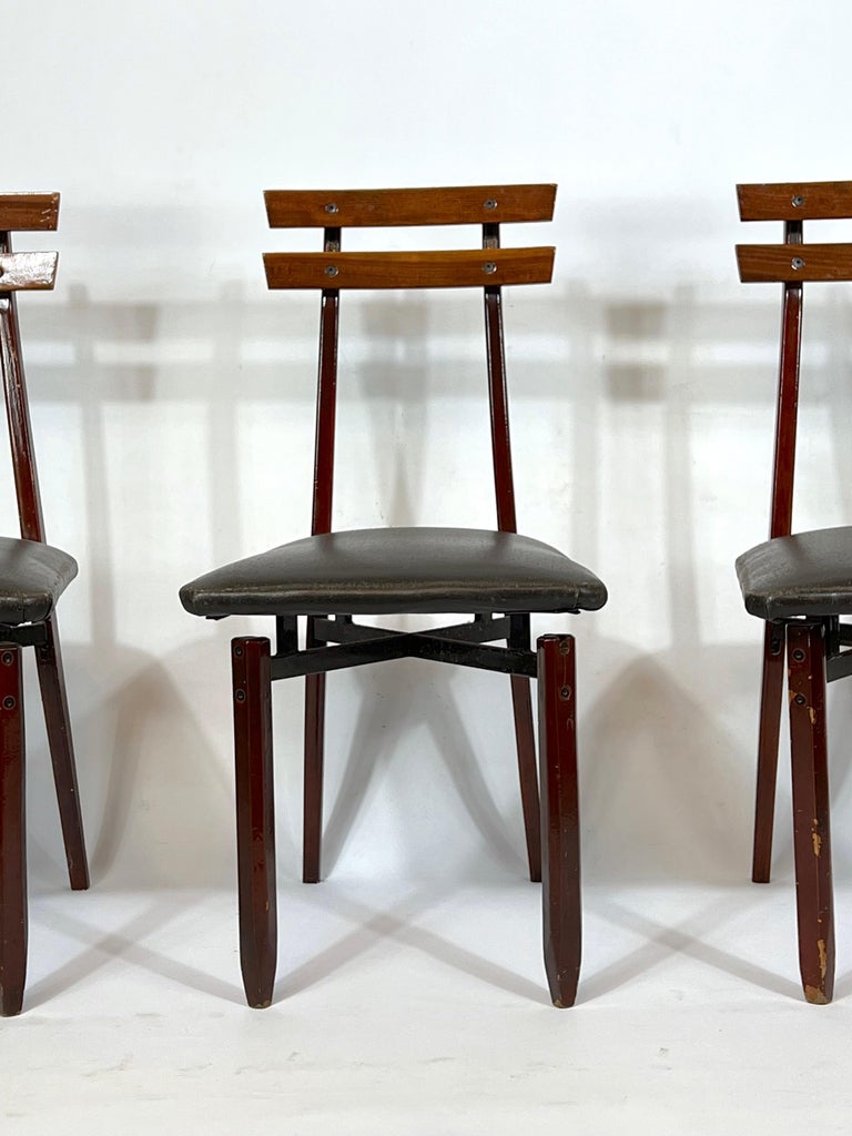 Set of Six MidCentury Italian Wood Chairs For Sale at 1stDibs