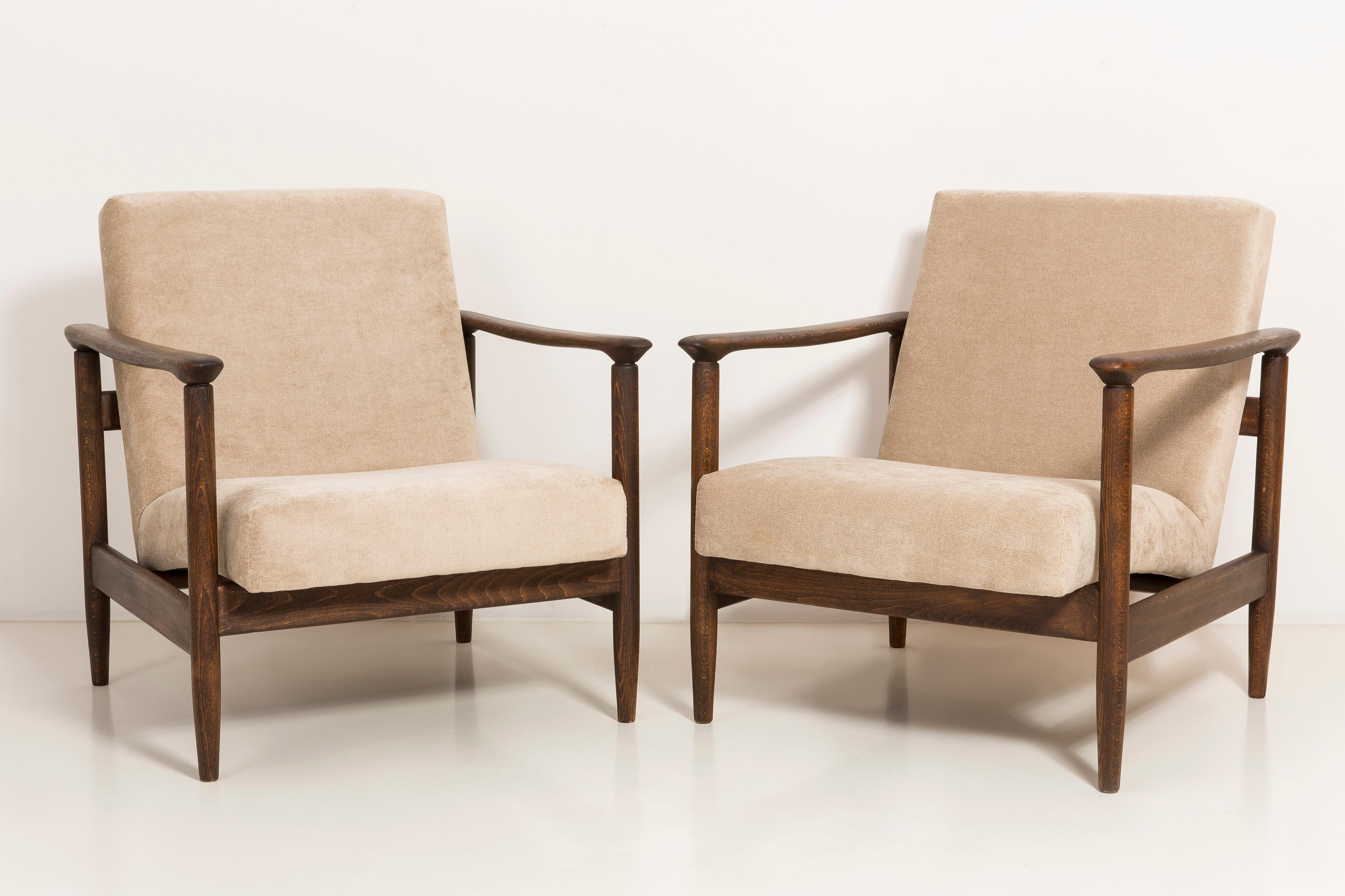 Polish Set of Six Mid-Century Modern Beige Armchairs, Edmund Homa, 1960s, Poland For Sale