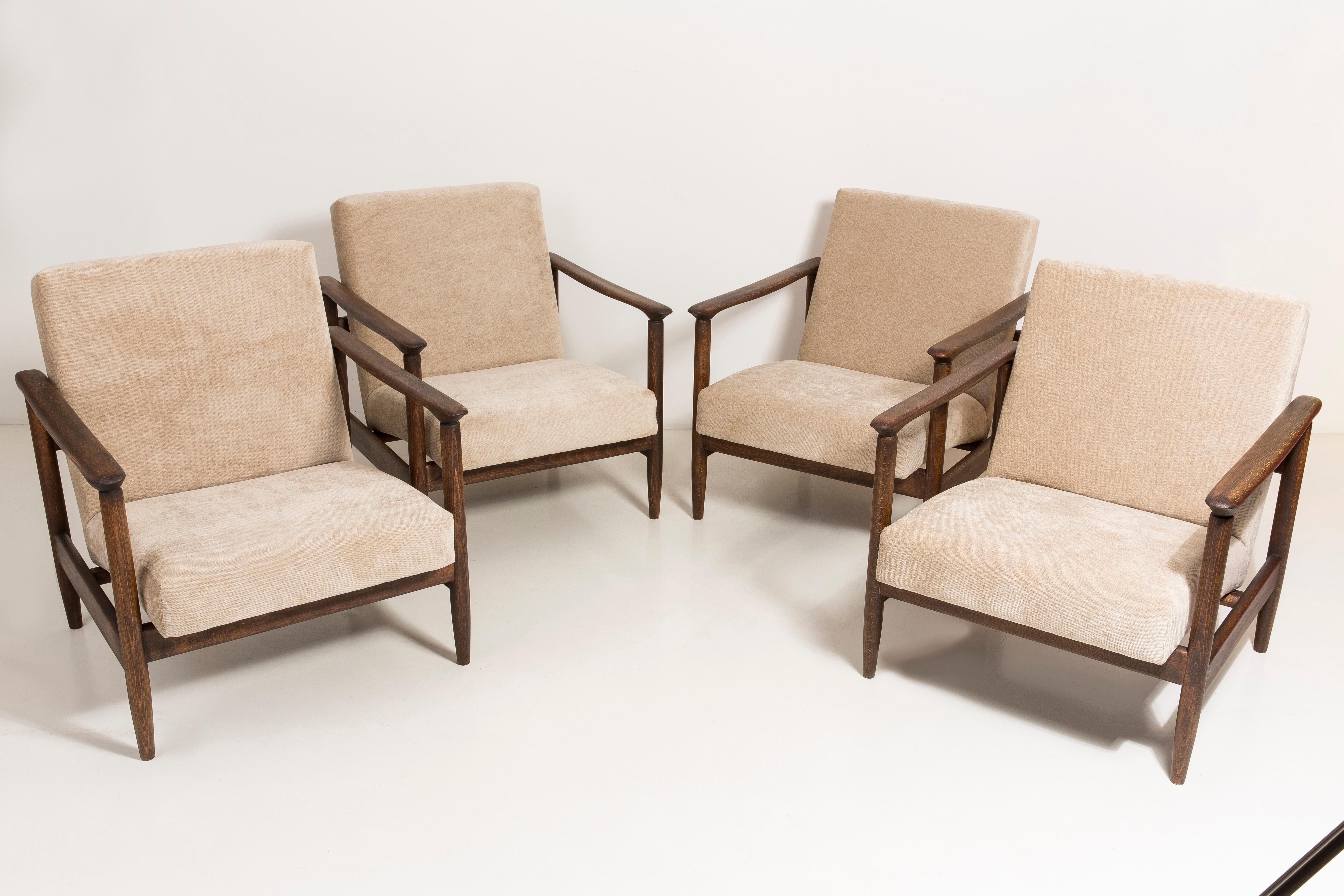 Hand-Crafted Set of Six Mid-Century Modern Beige Armchairs, Edmund Homa, 1960s, Poland For Sale