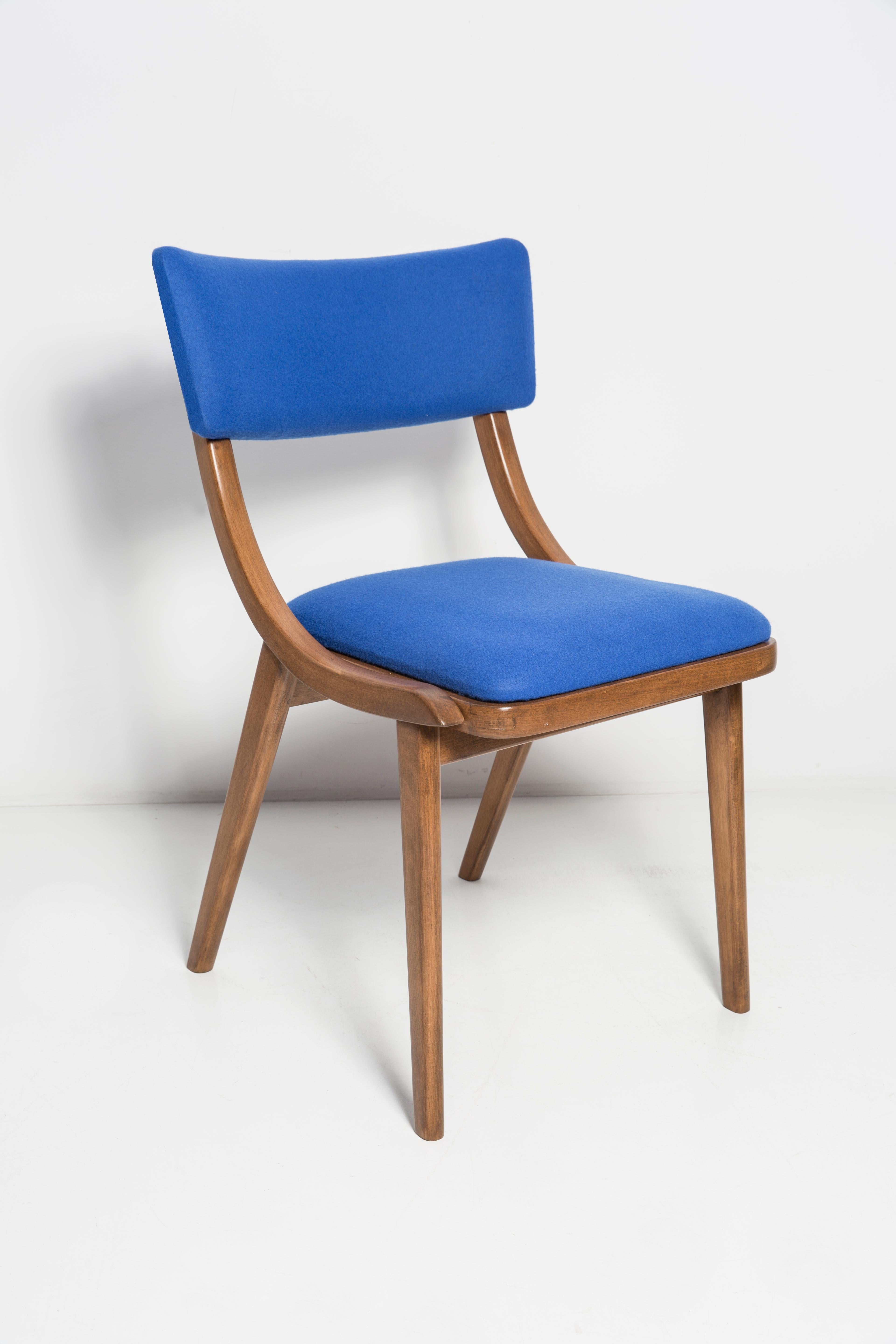 Polish Set of Six Mid Century Modern Bumerang Chairs, Royal Blue Wool, Poland, 1960s For Sale