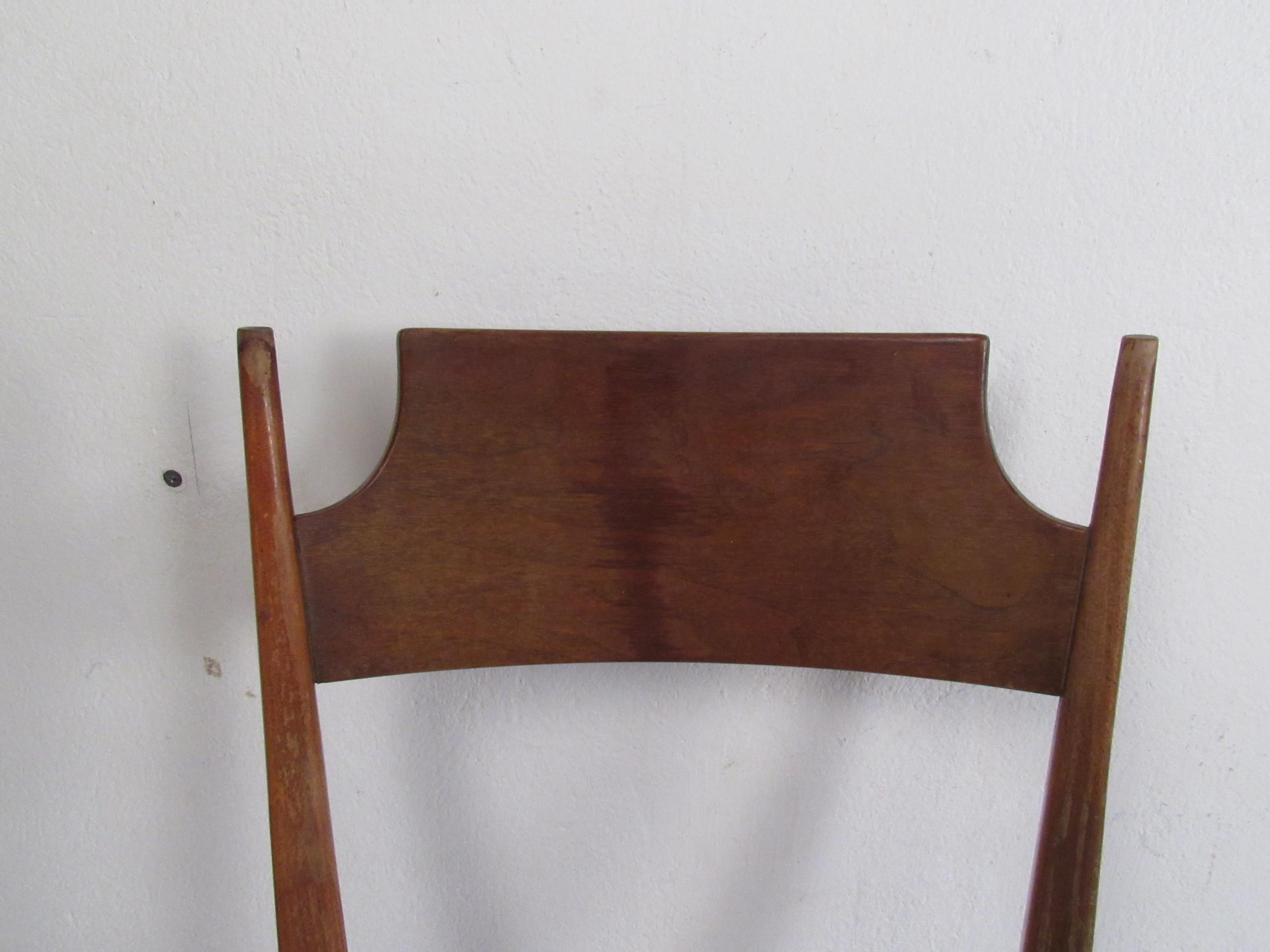 Set of Six Mid-Century Modern Cane and Walnut Dining Chairs For Sale 11