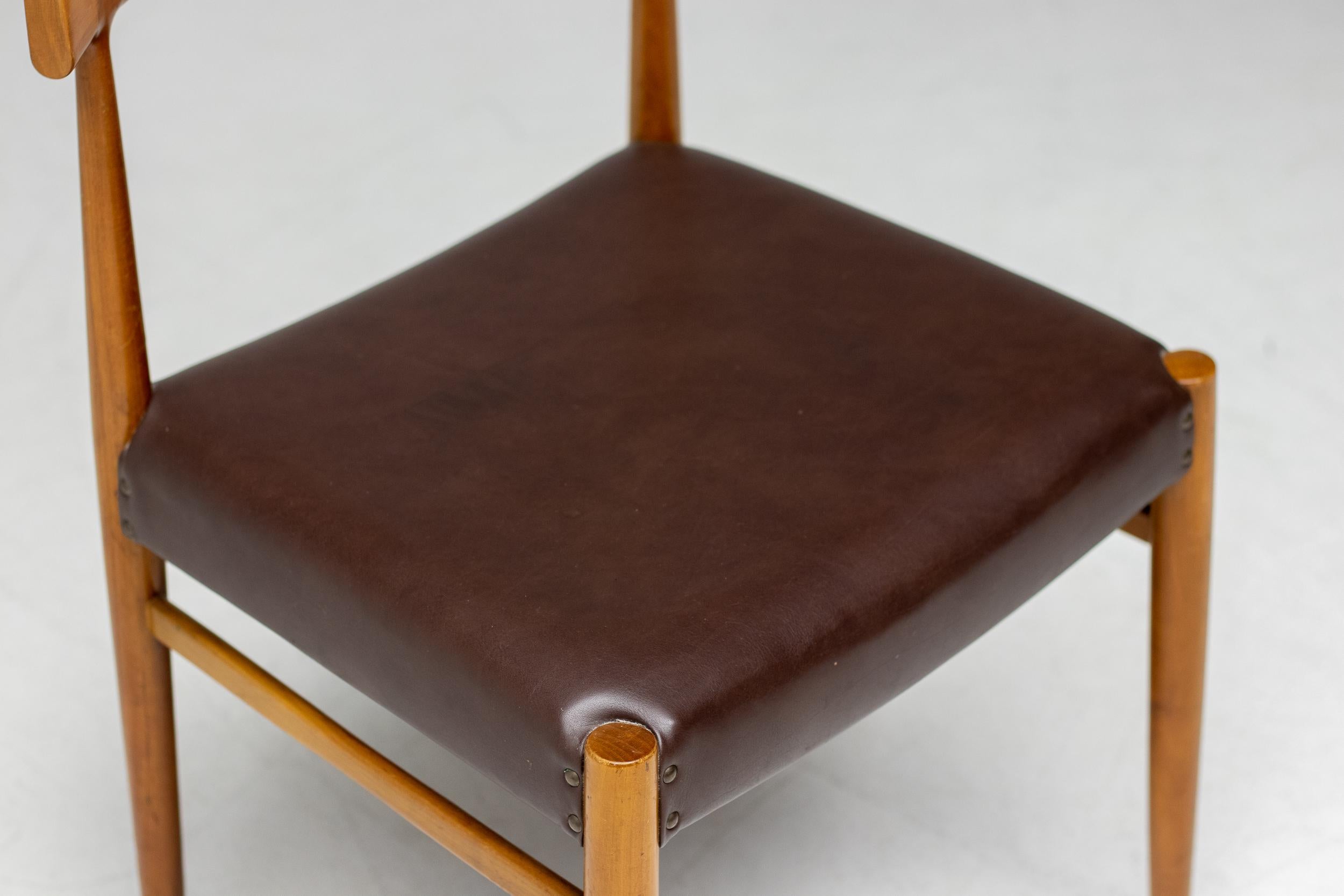 Set di sei sedie da pranzo danesi moderne del Mid Century in vendita 2