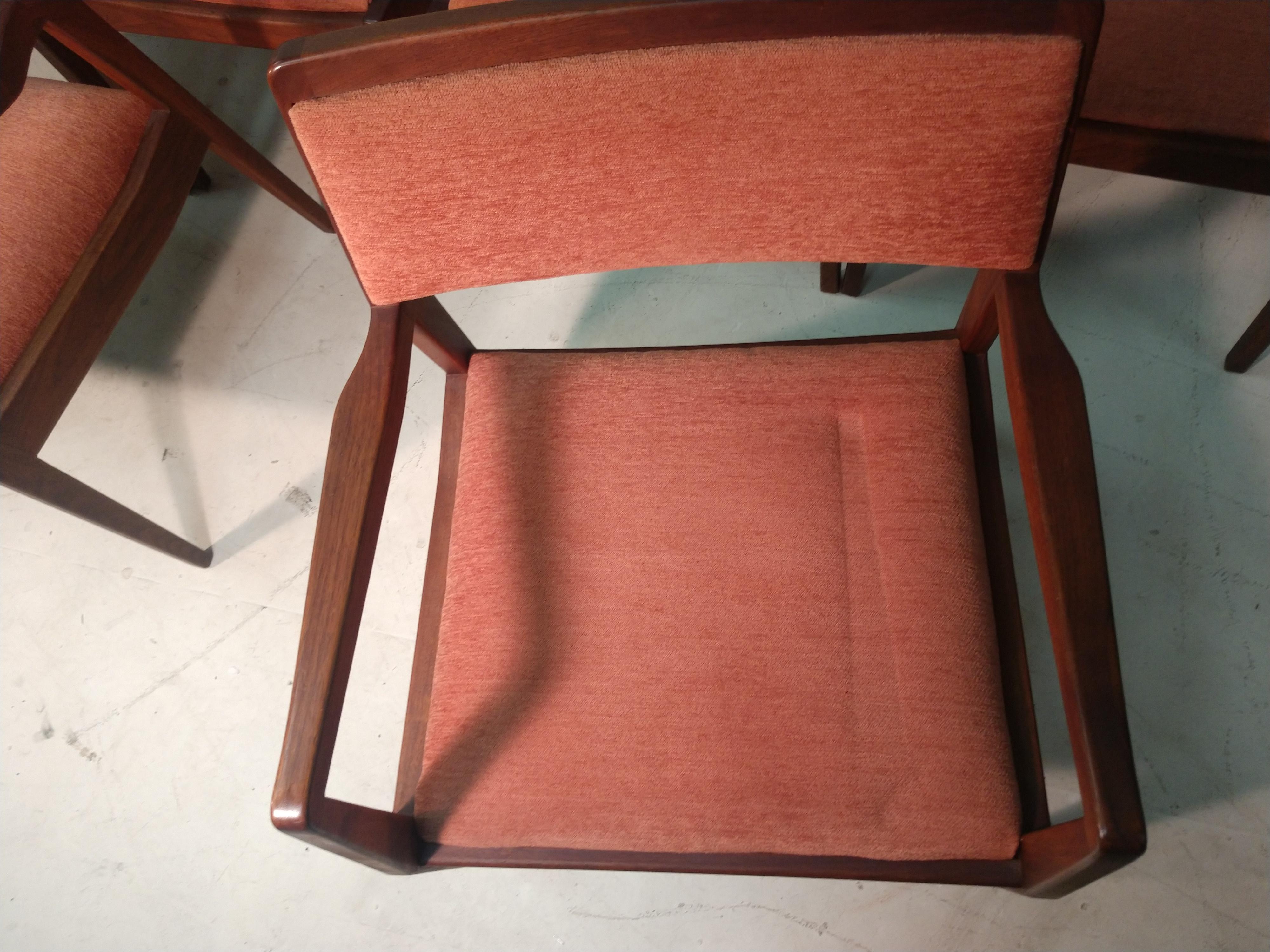 Set of Six Mid-Century Modern Dining Chairs by Jen's Risom 1