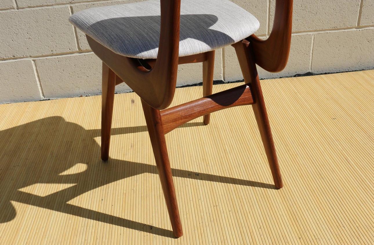 Set of Six Mid Century Modern Dining Chairs by Louis Van Teeffelen for Wébé For Sale 2