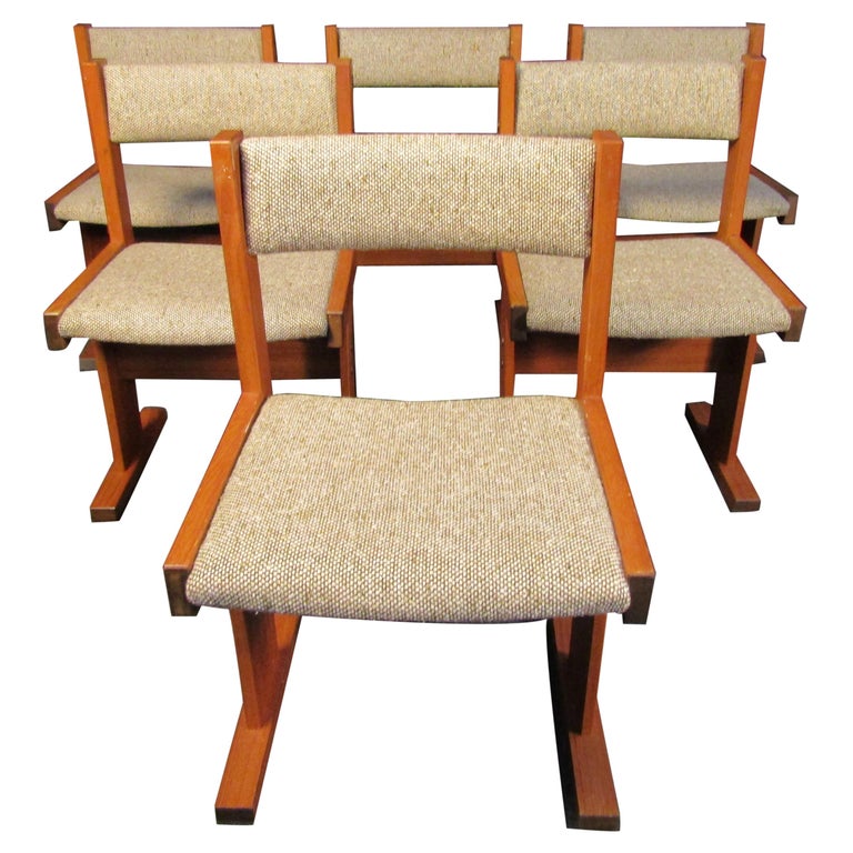 Set of Six Mid-Century Modern Dining Chairs For Sale