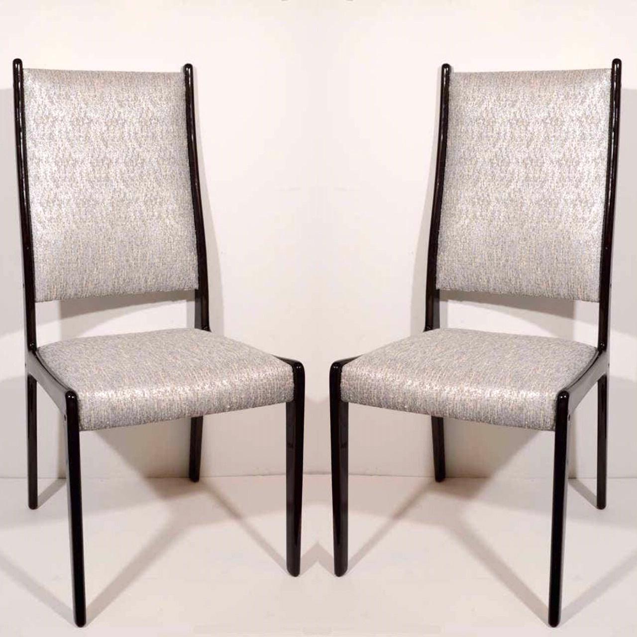 Set aus sechs modernen Mid-Century-Esszimmerstühlen mit hoher Rückenlehne im Stil von Gio Ponti (Moderne der Mitte des Jahrhunderts) im Angebot