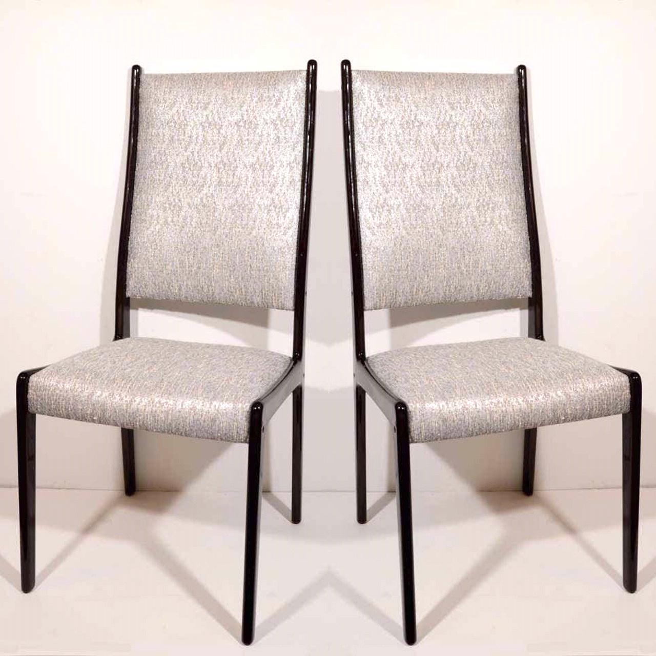 Set aus sechs modernen Mid-Century-Esszimmerstühlen mit hoher Rückenlehne im Stil von Gio Ponti (Ebonisiert) im Angebot