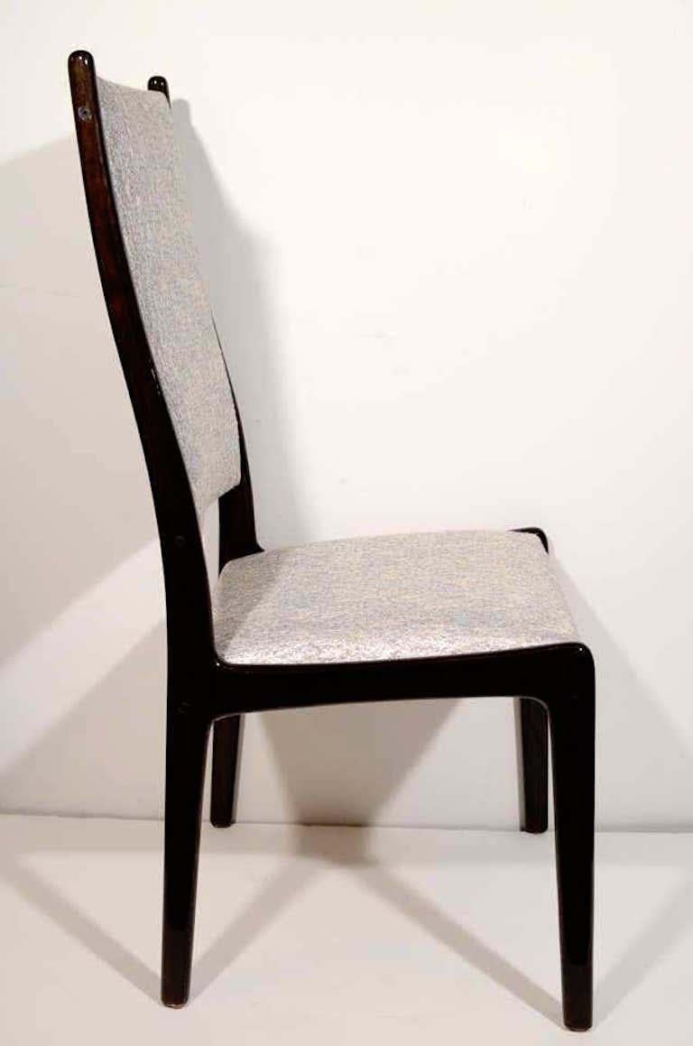 Textile Ensemble de six chaises de salle à manger à haut dossier, de style Gio Ponti, de style moderne du milieu du siècle dernier en vente