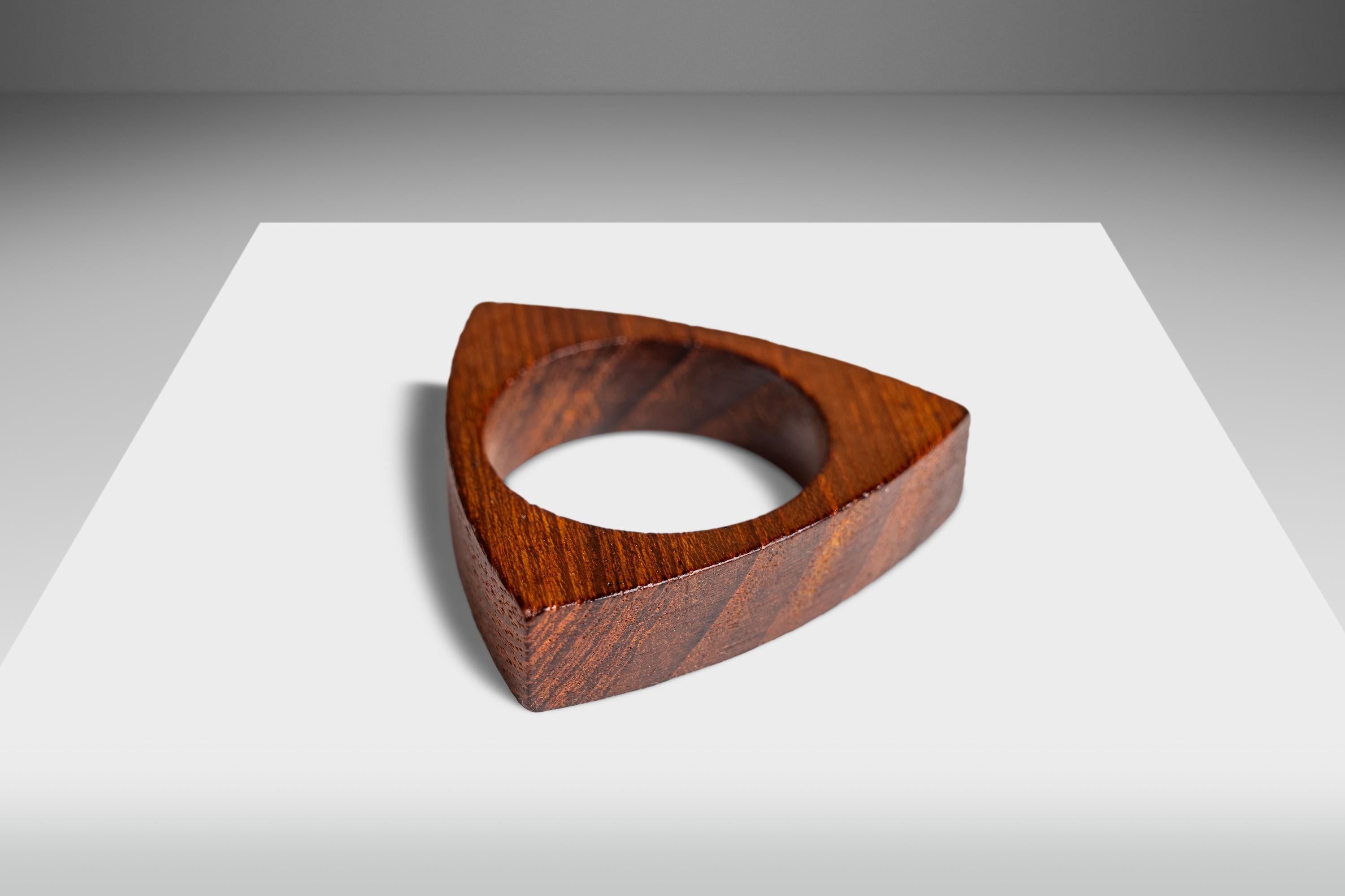 Set of Six Mid-Century Modern Napkin Rings in Solid Teak, Denmark, c. 1960's For Sale 3