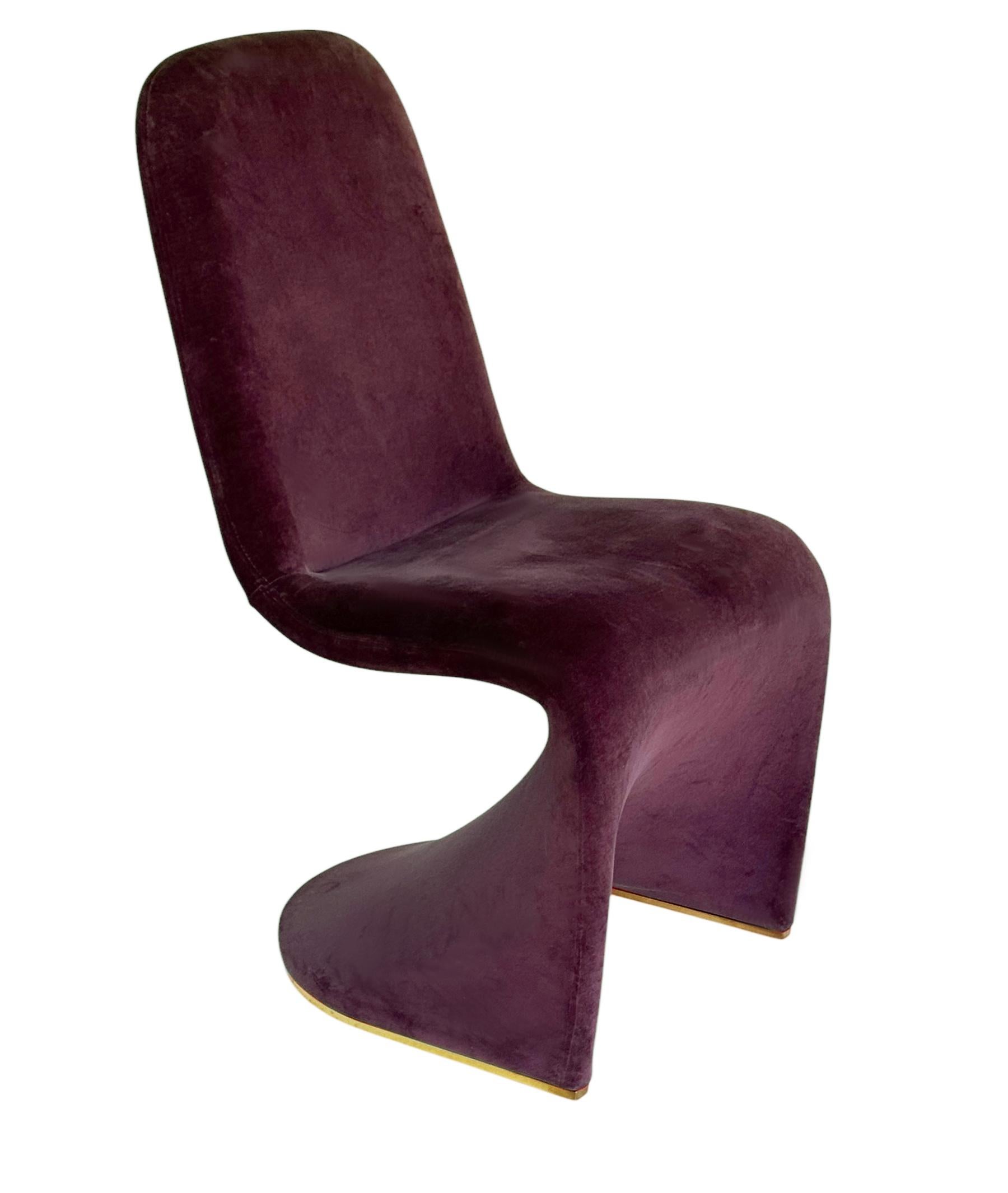 A stunning vintage set of six dining chairs after Verner Panton. These chairs feature a sculptural design with brass base. Chairs will need to recovered. Upholstery is original and in poor condition.