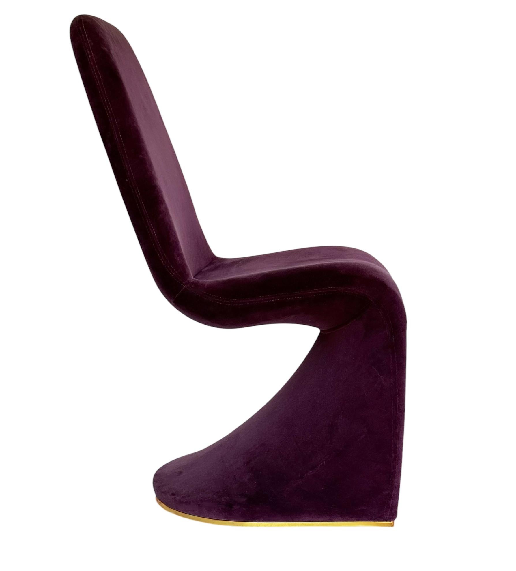 Set of Six Mid Century Modern Sculptural Brass Dining Chairs After Verner Panton In Fair Condition For Sale In Philadelphia, PA
