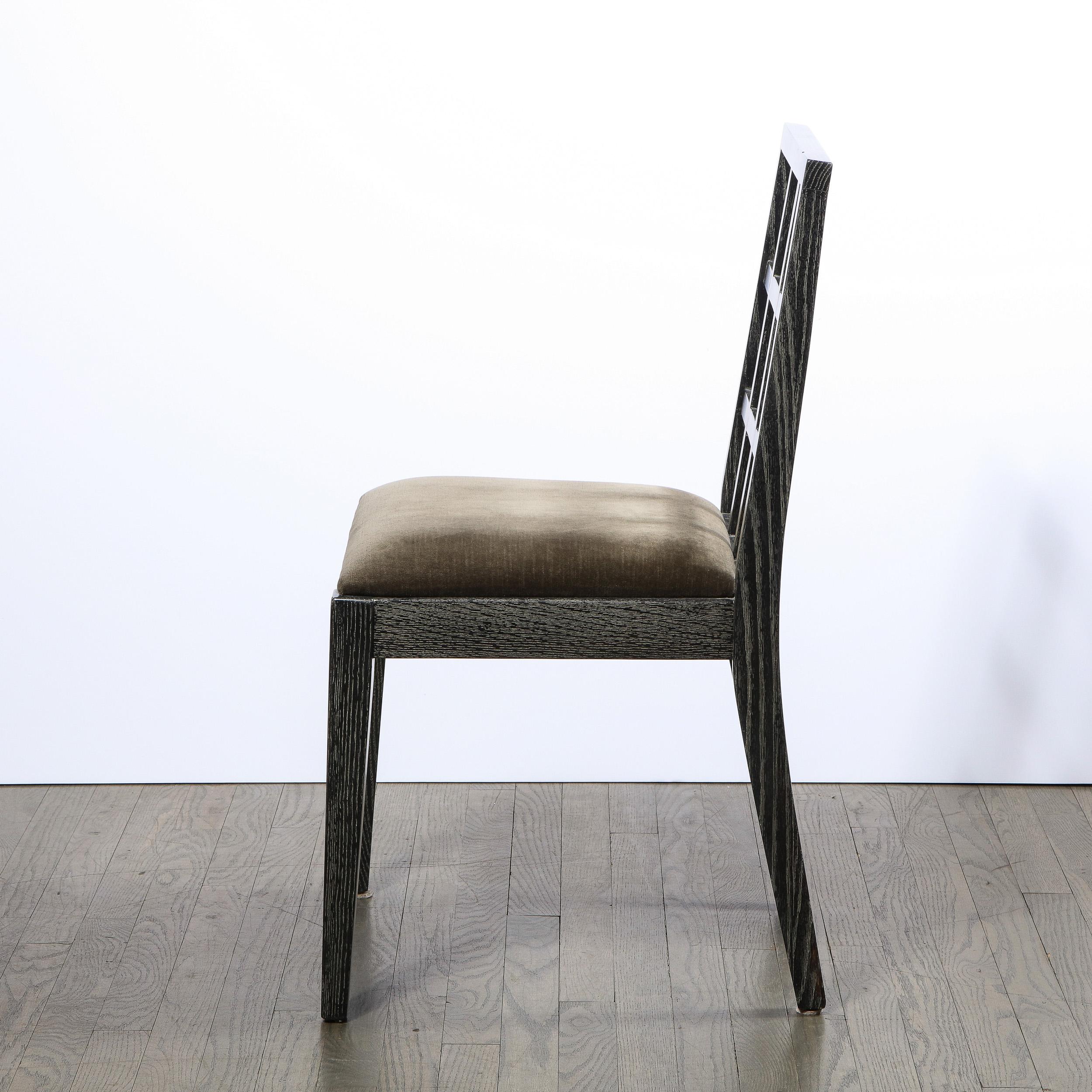 Ensemble de six chaises de salle à manger en chêne cérusé argenté de style moderne du milieu du siècle dernier par Eugene Schoen en vente 4