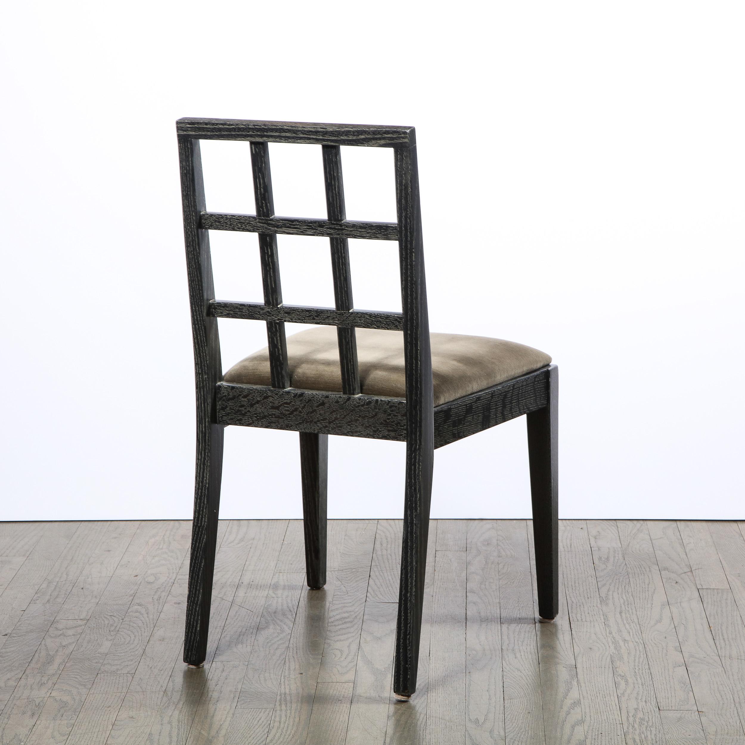 Ensemble de six chaises de salle à manger en chêne cérusé argenté de style moderne du milieu du siècle dernier par Eugene Schoen en vente 1
