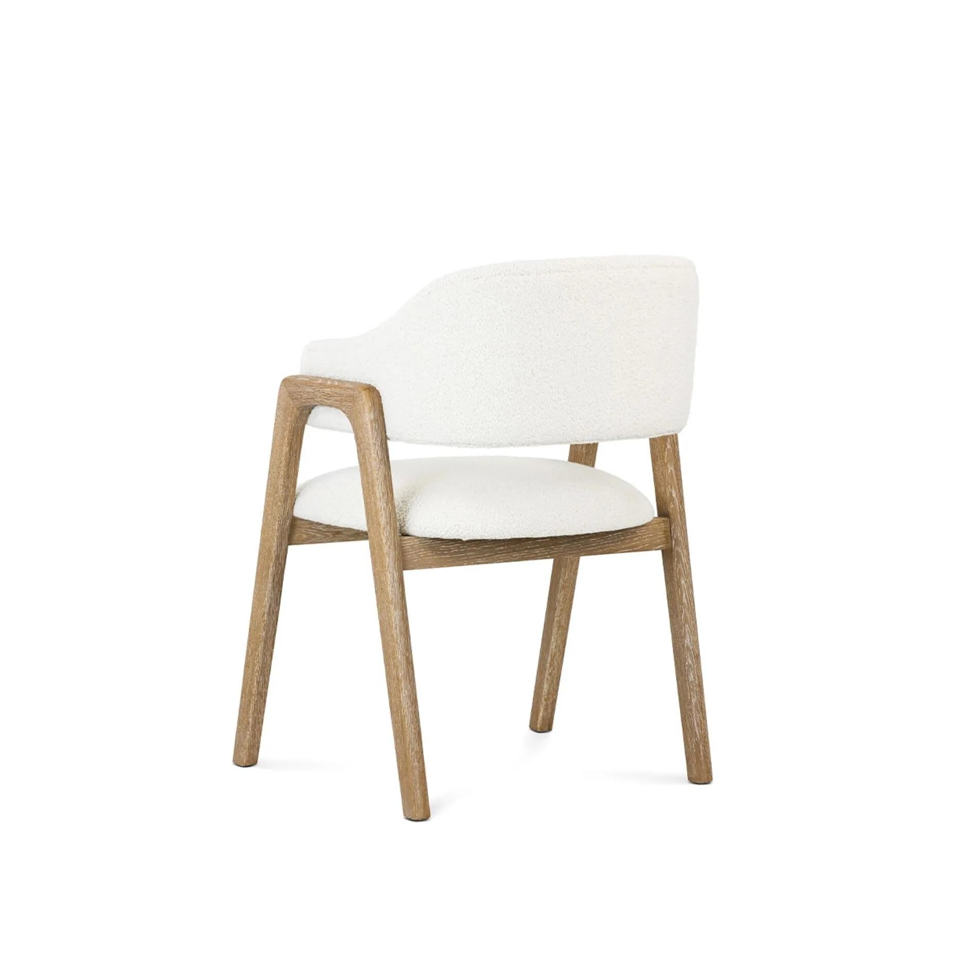 Set of Six Mid-Century Modern Style Dining Chairs with Sculptural Silhouette For Sale 1