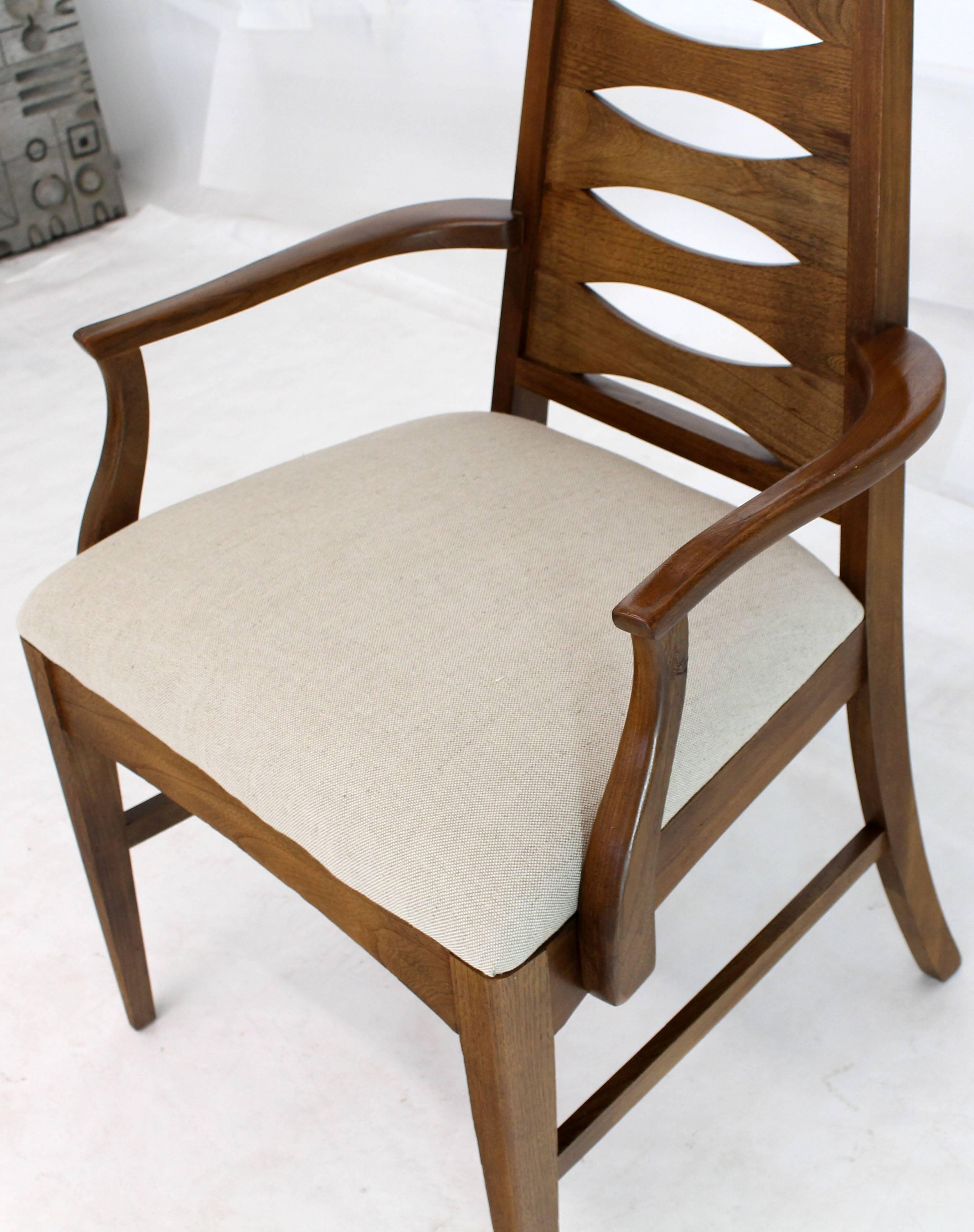 Set of Six Mid-Century Modern Tall Tapered Shape Back Dining Chairs For Sale 4
