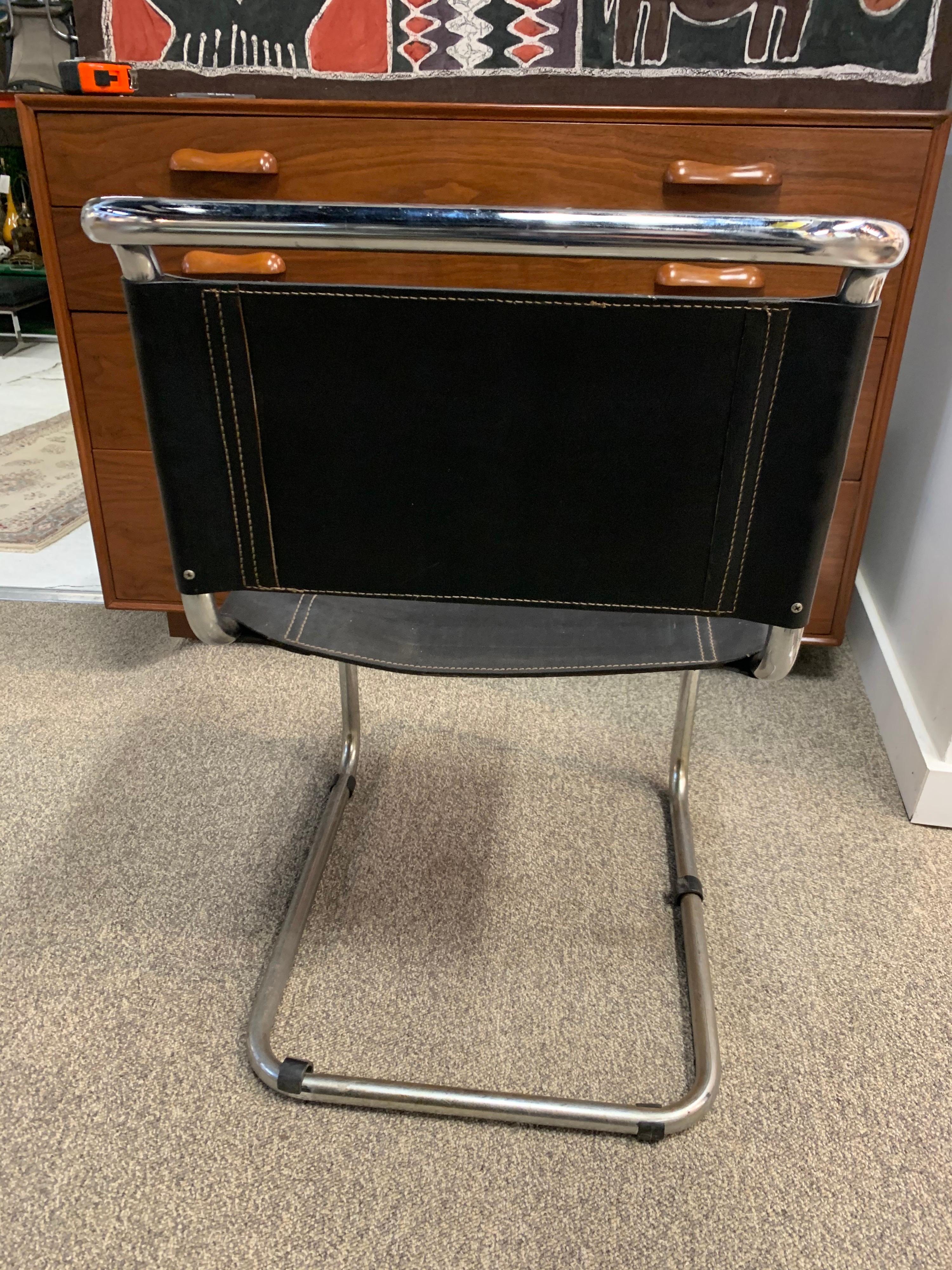 Late 20th Century Set of Six Mid-Century Modern Tubular Chrome Cantilever Chairs