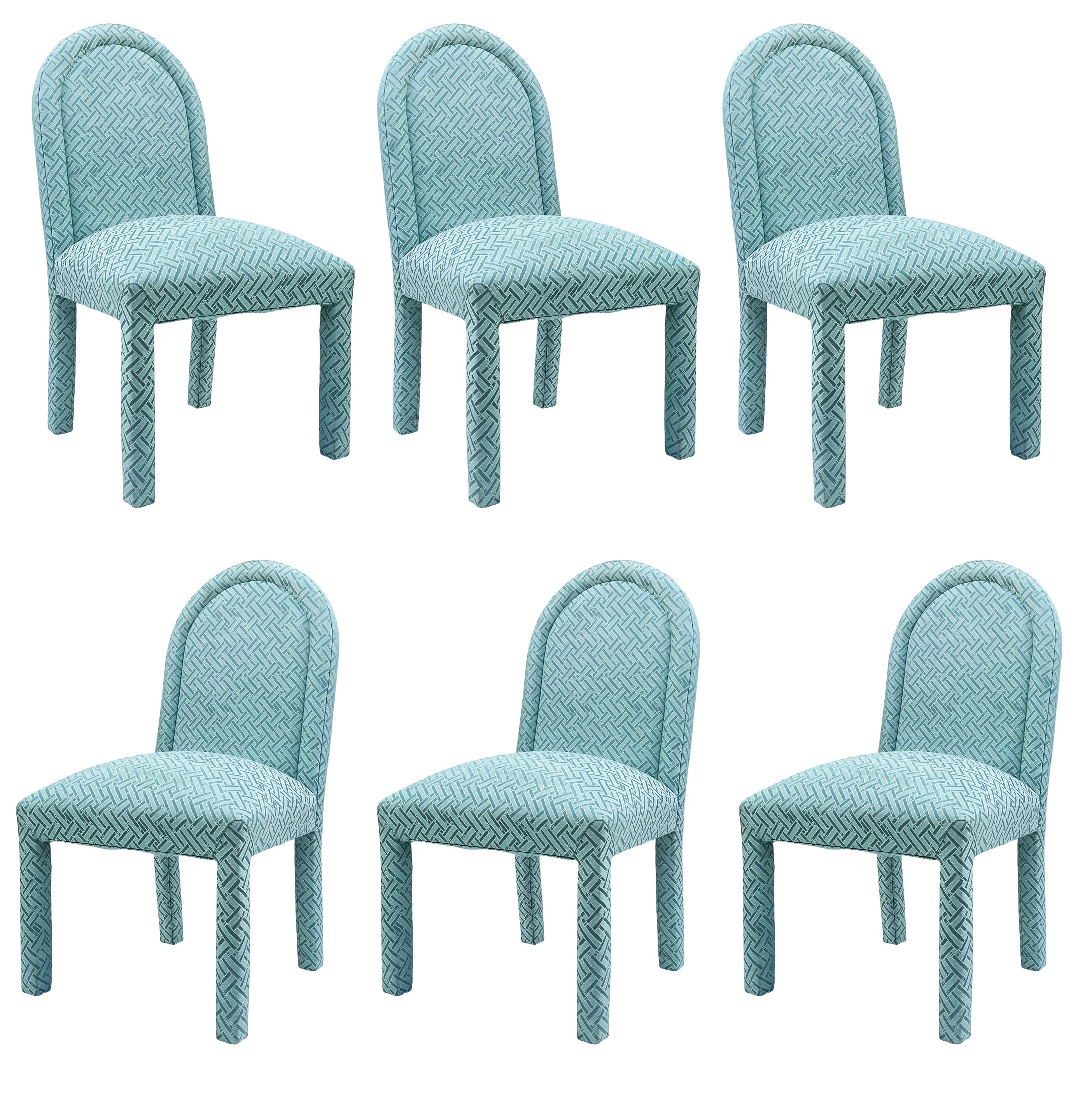 Set of Six Mid-Century Modern Upholstered Parsons Dining Chairs with Arch Backs For Sale 4