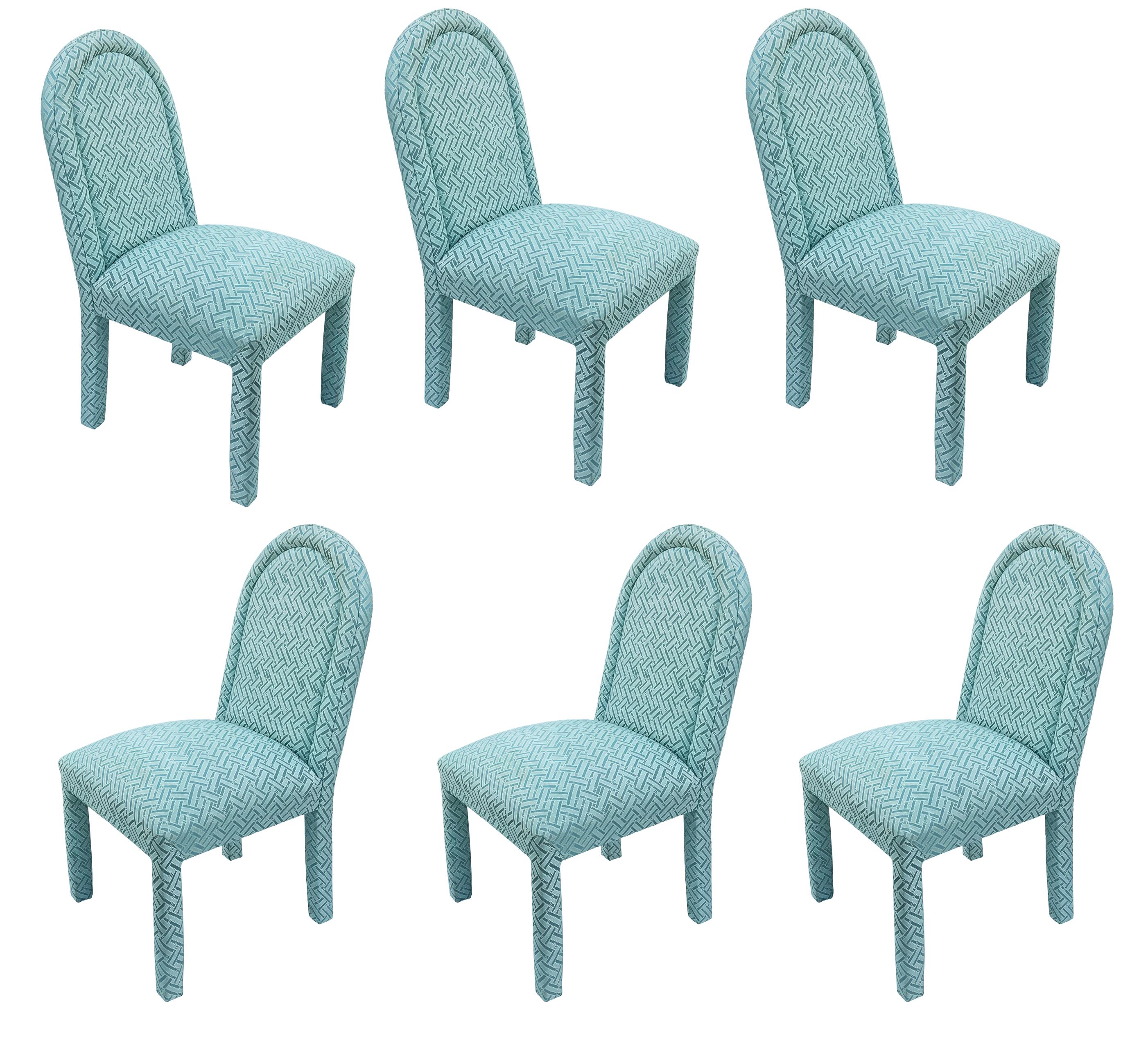 Set of Six Mid-Century Modern Upholstered Parsons Dining Chairs with Arch Backs For Sale 1