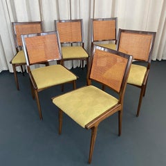 Ensemble de six chaises de salle à manger en noyer et en rotin de style moderne du milieu du siècle par DUX