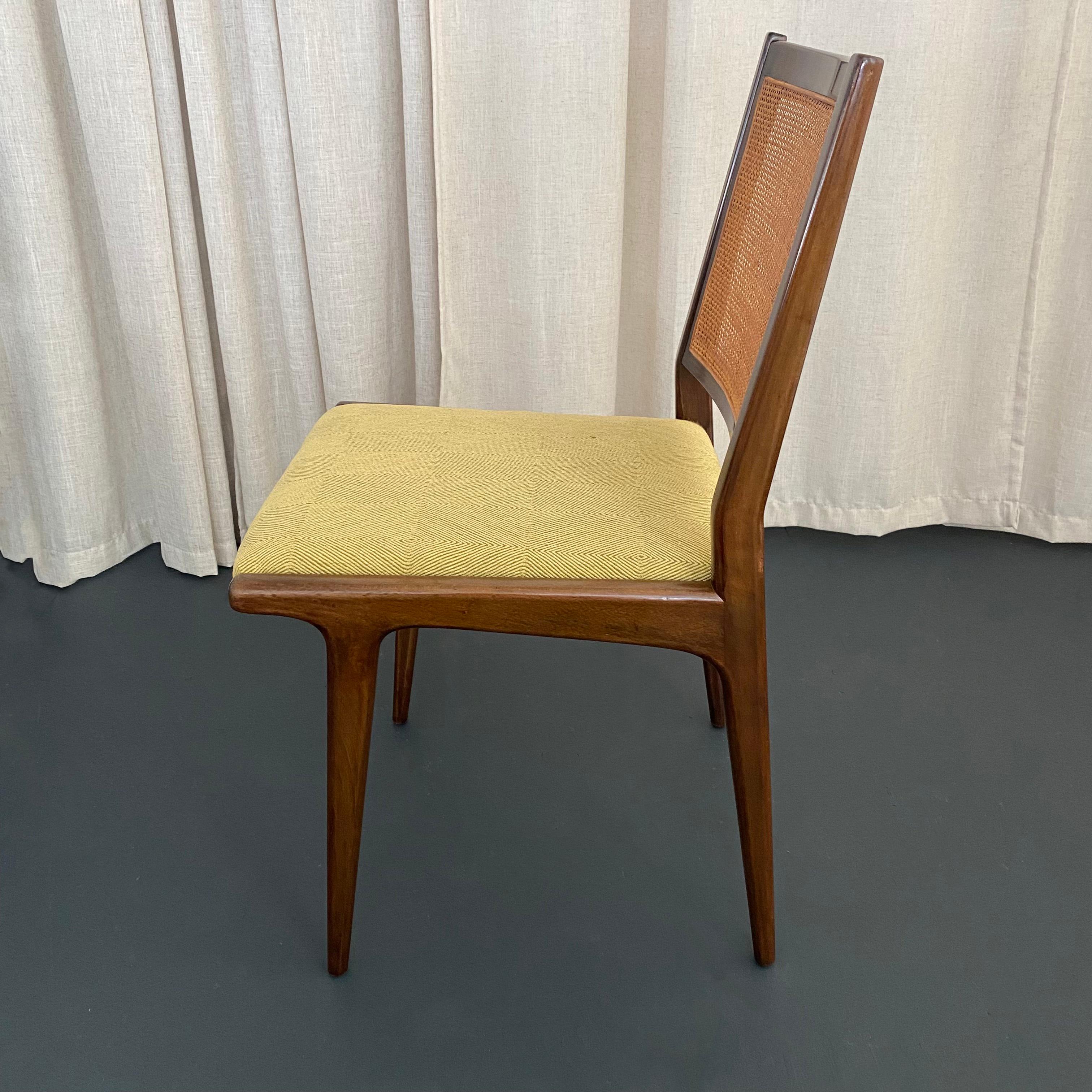 Ensemble de six chaises de salle à manger en noyer et en rotin de style moderne du milieu du siècle par DUX en vente 2