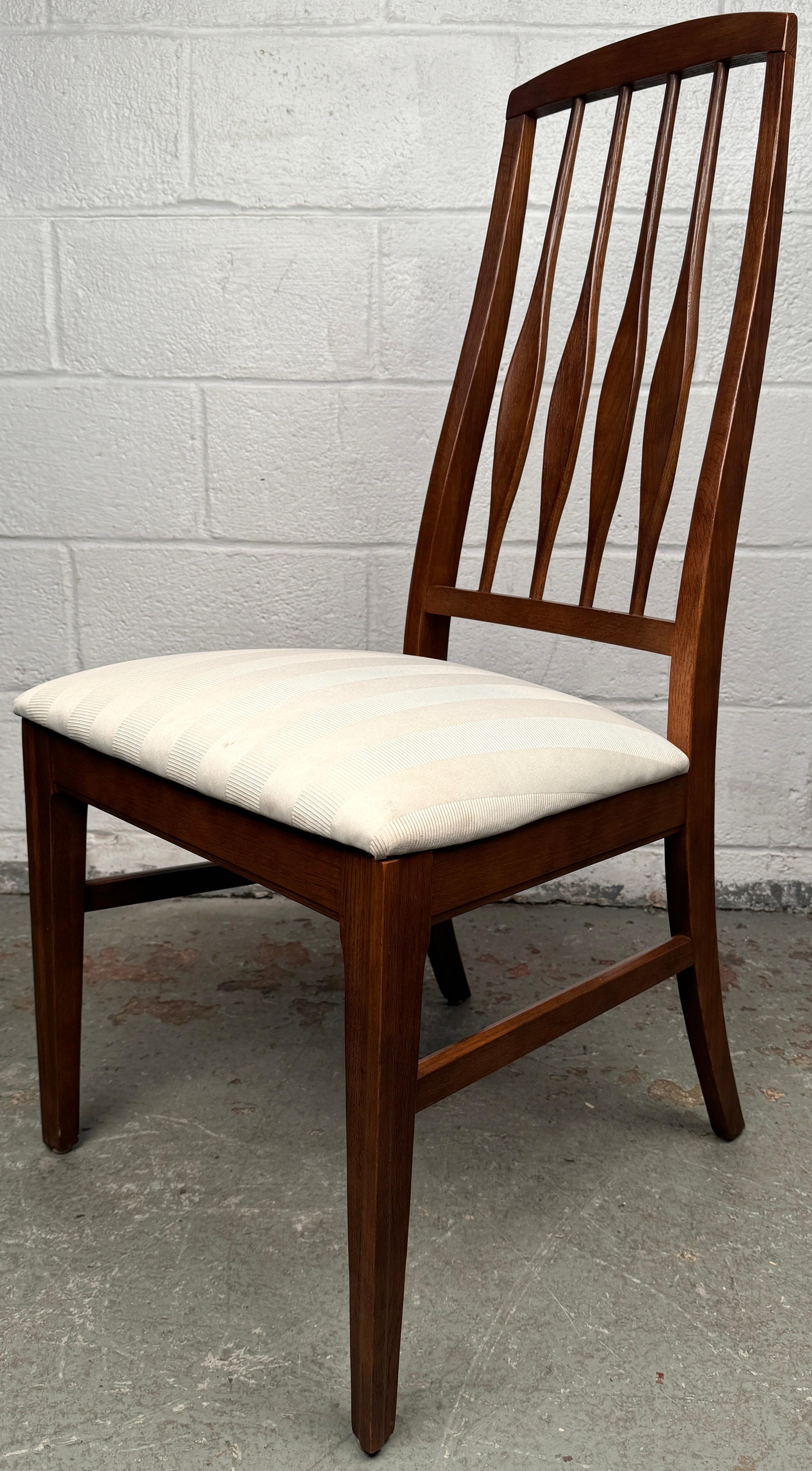 Set of Six Mid-Century Modern Walnut Dining Chairs For Sale 5