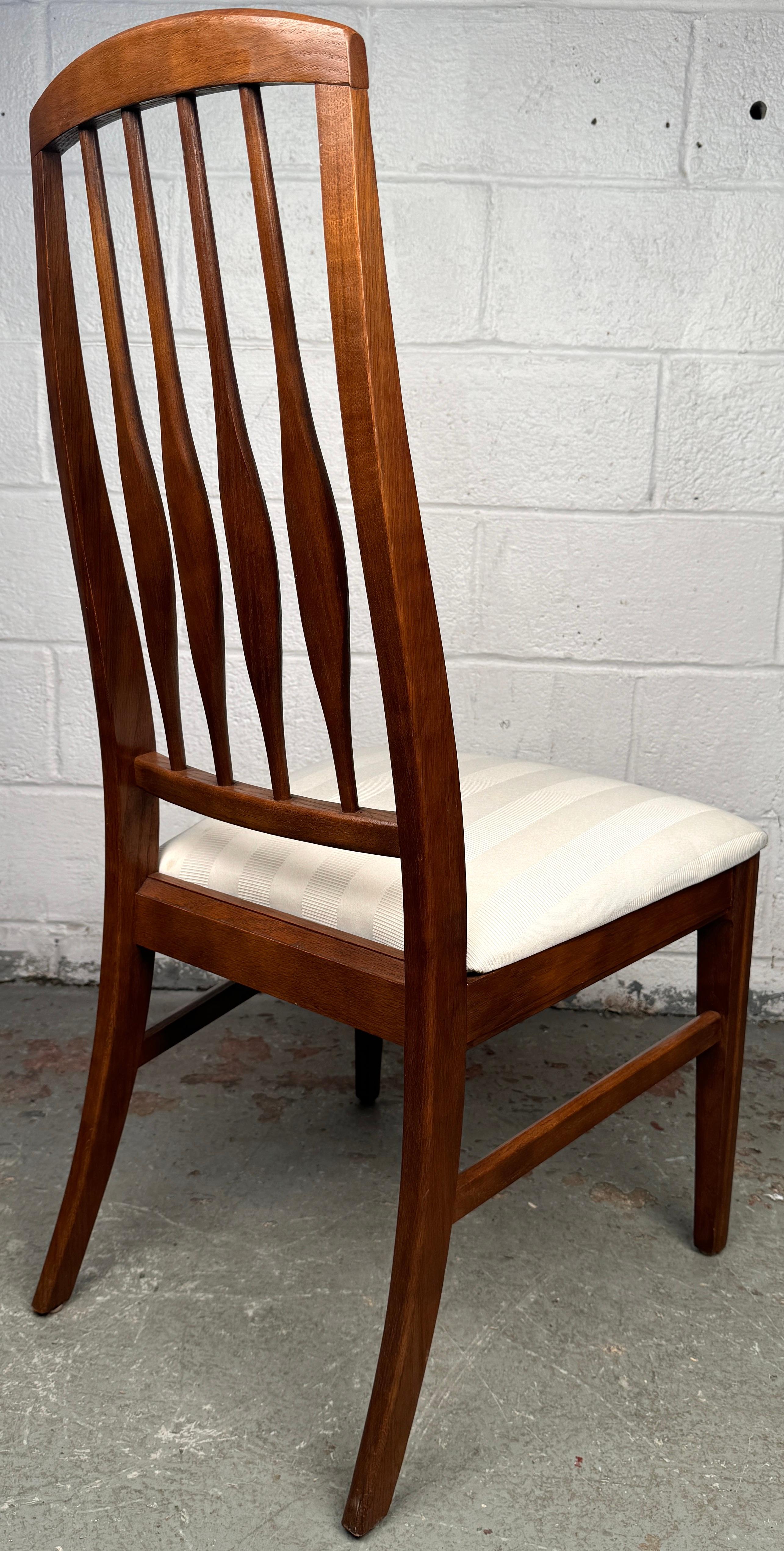 Set of Six Mid-Century Modern Walnut Dining Chairs For Sale 7