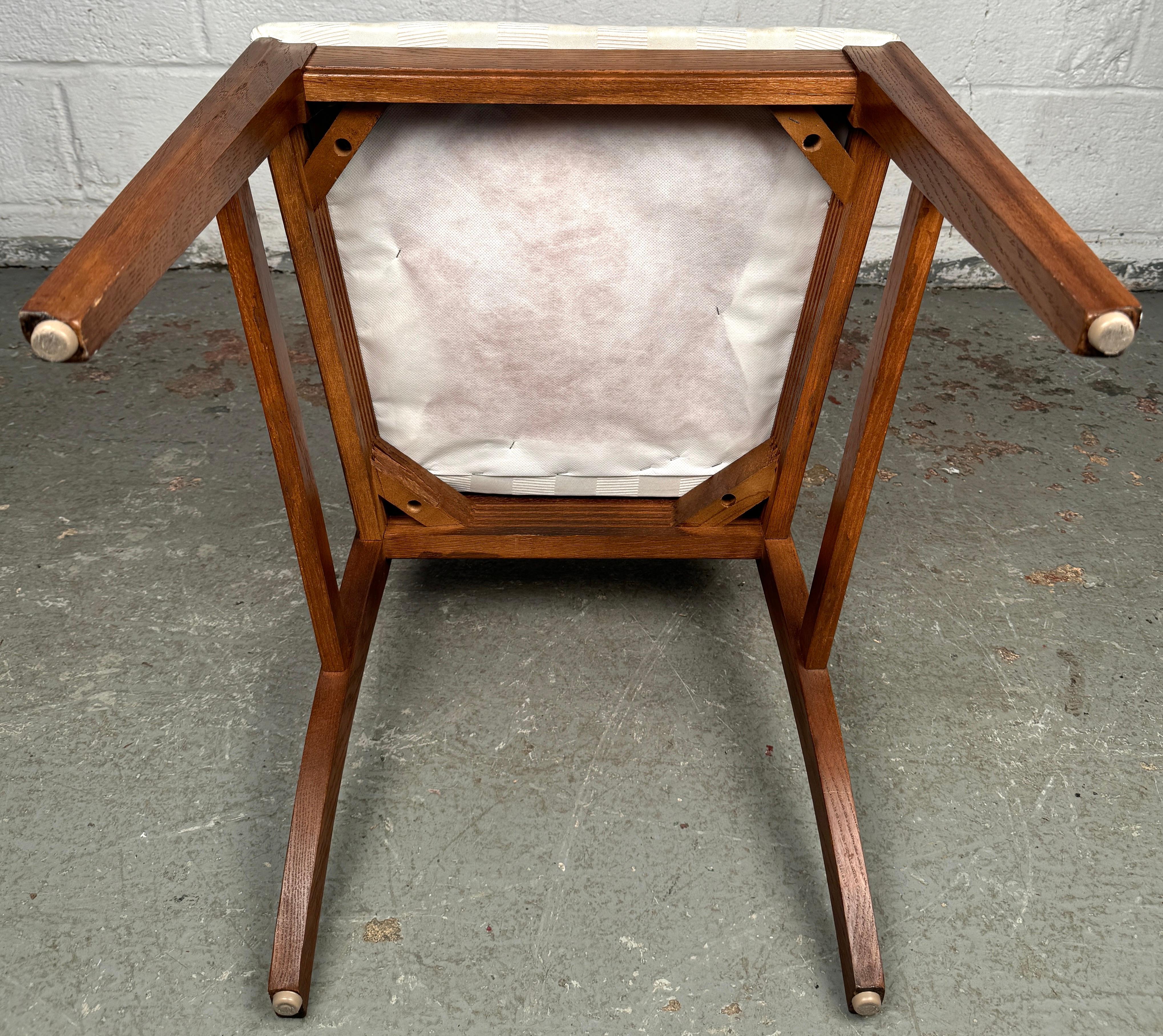 Set of Six Mid-Century Modern Walnut Dining Chairs For Sale 12
