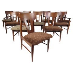 Set di sei sedie da pranzo in legno di noce della metà del secolo scorso
