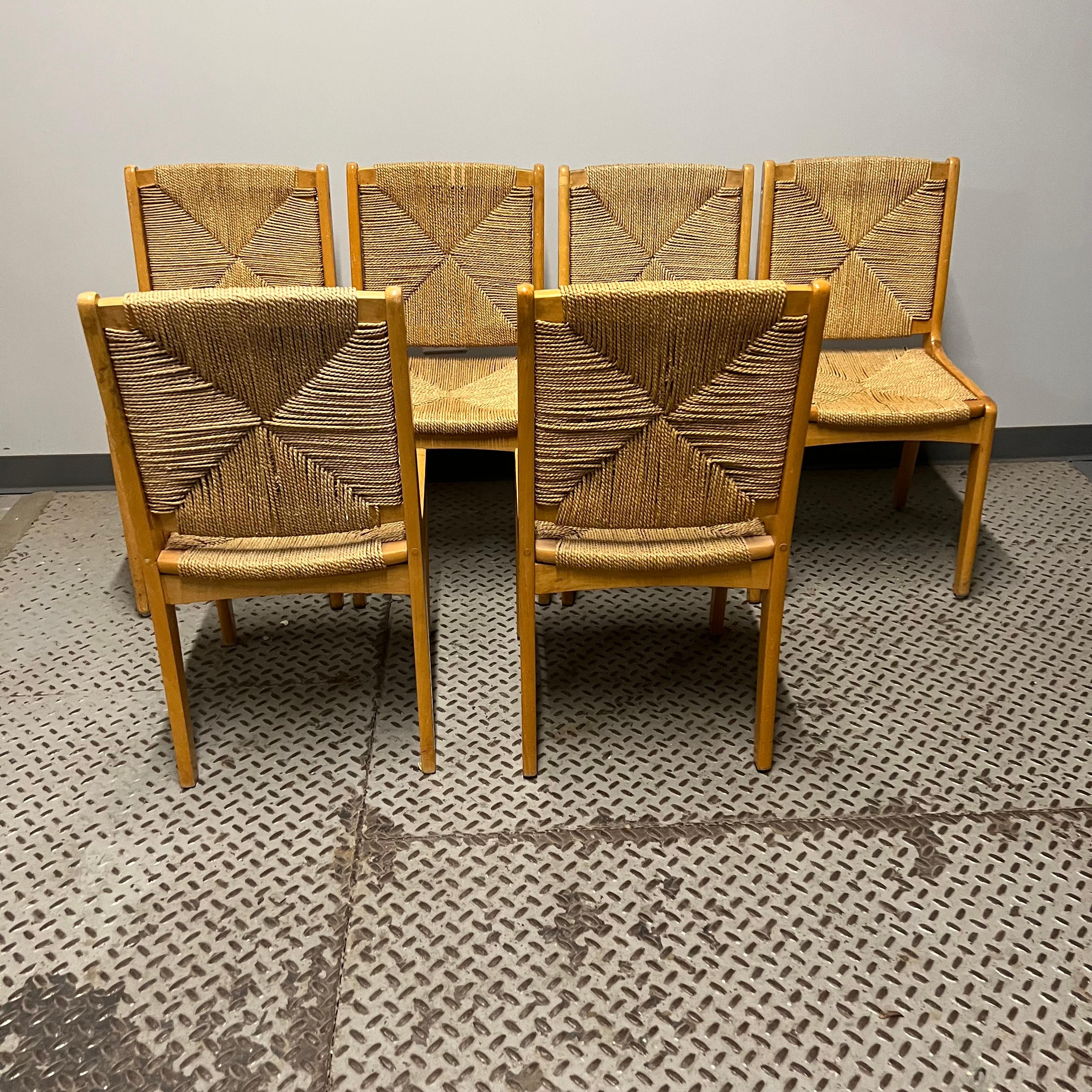 Mid-Century Modern Set of Six Mid-Century Oak and Woven Rush Dining Chairs For Sale