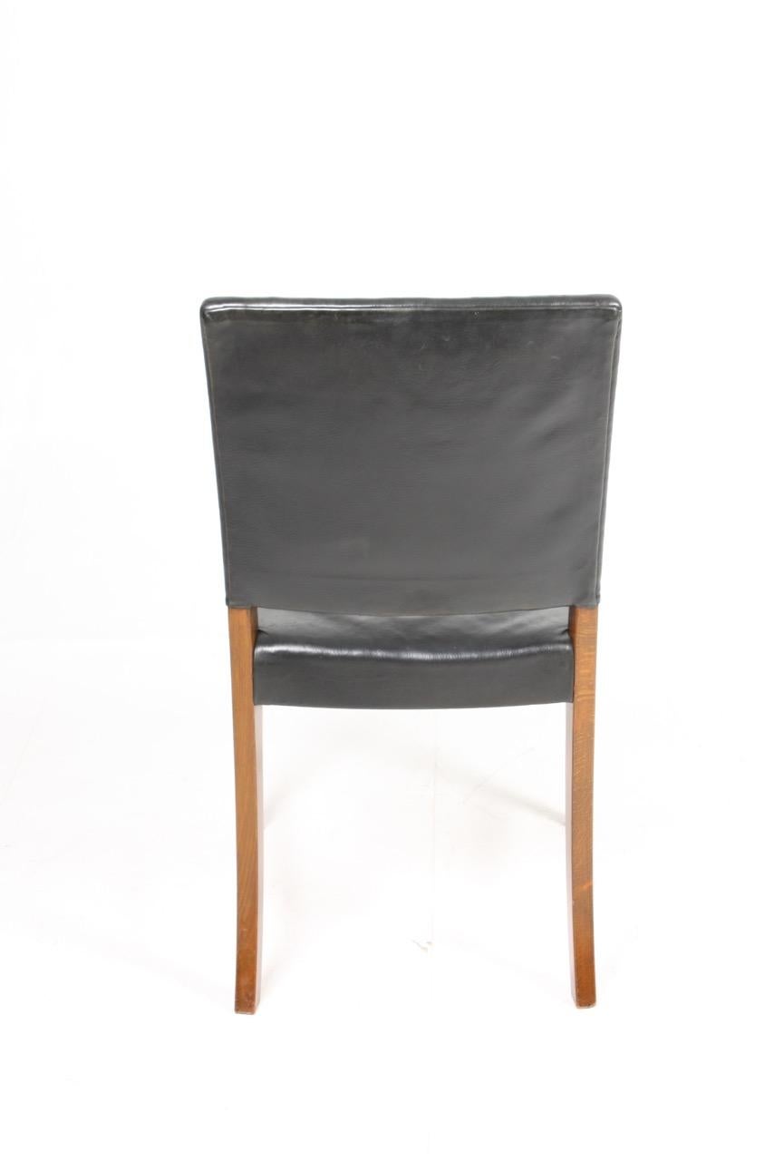 Set of Six Midcentury Side Chairs in Patinated Leather, Made in Denmark For Sale 1